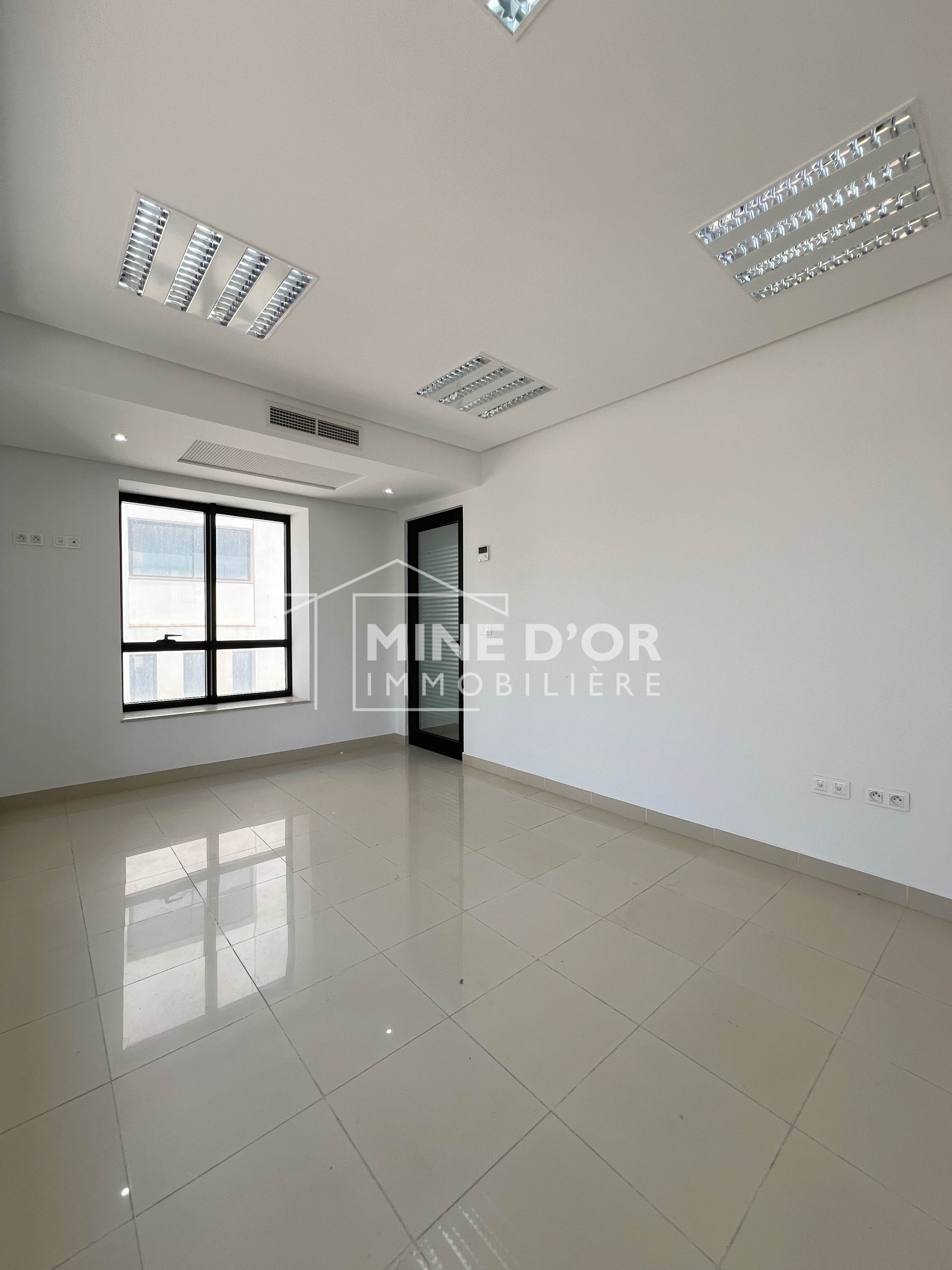 Bab Bhar Montplaisir Bureaux & Commerces Bureau Al bureau h2 haut standing  monplaisir
