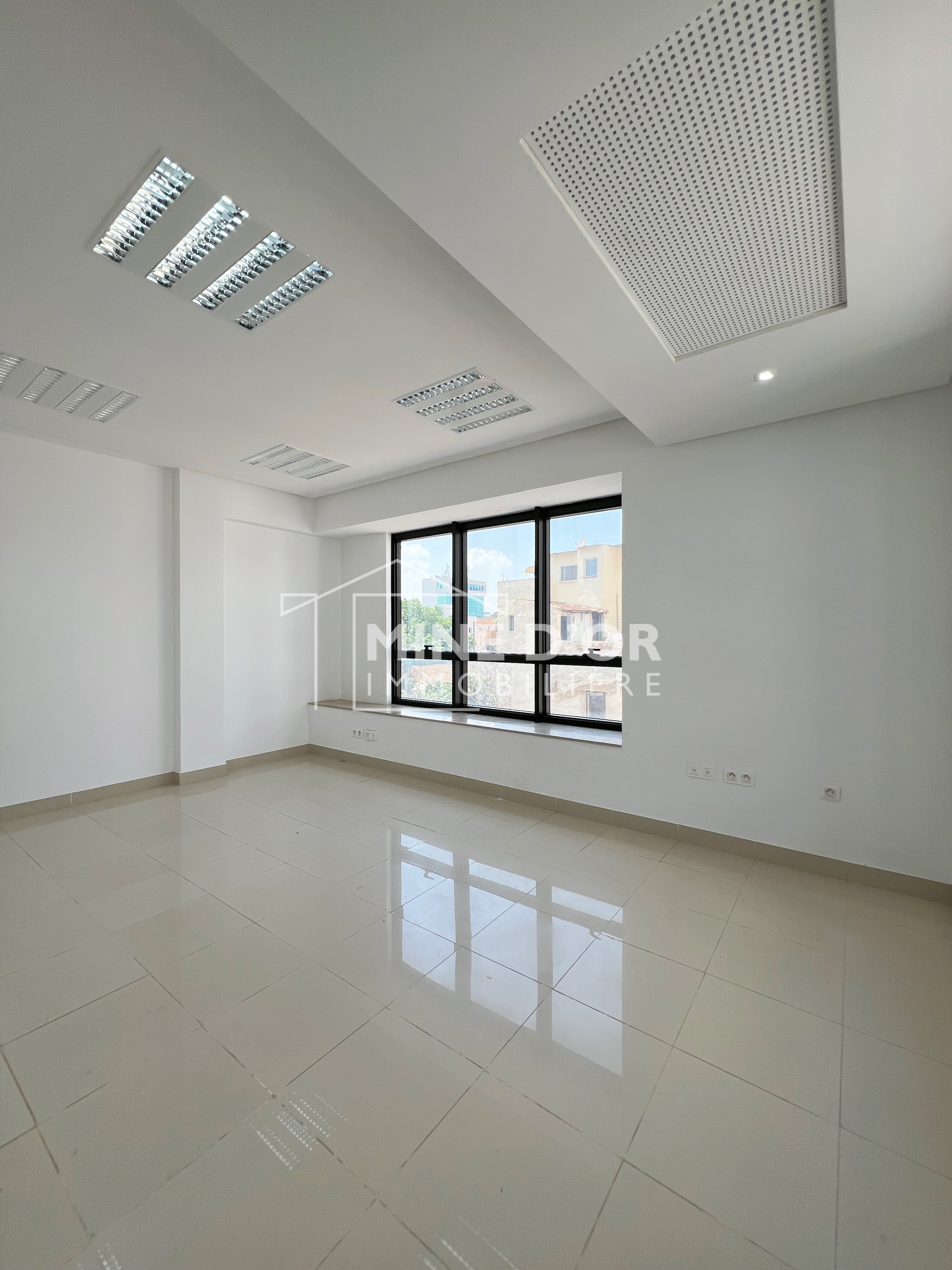 Bab Bhar Montplaisir Bureaux & Commerces Bureau Al bureau h2 haut standing  monplaisir