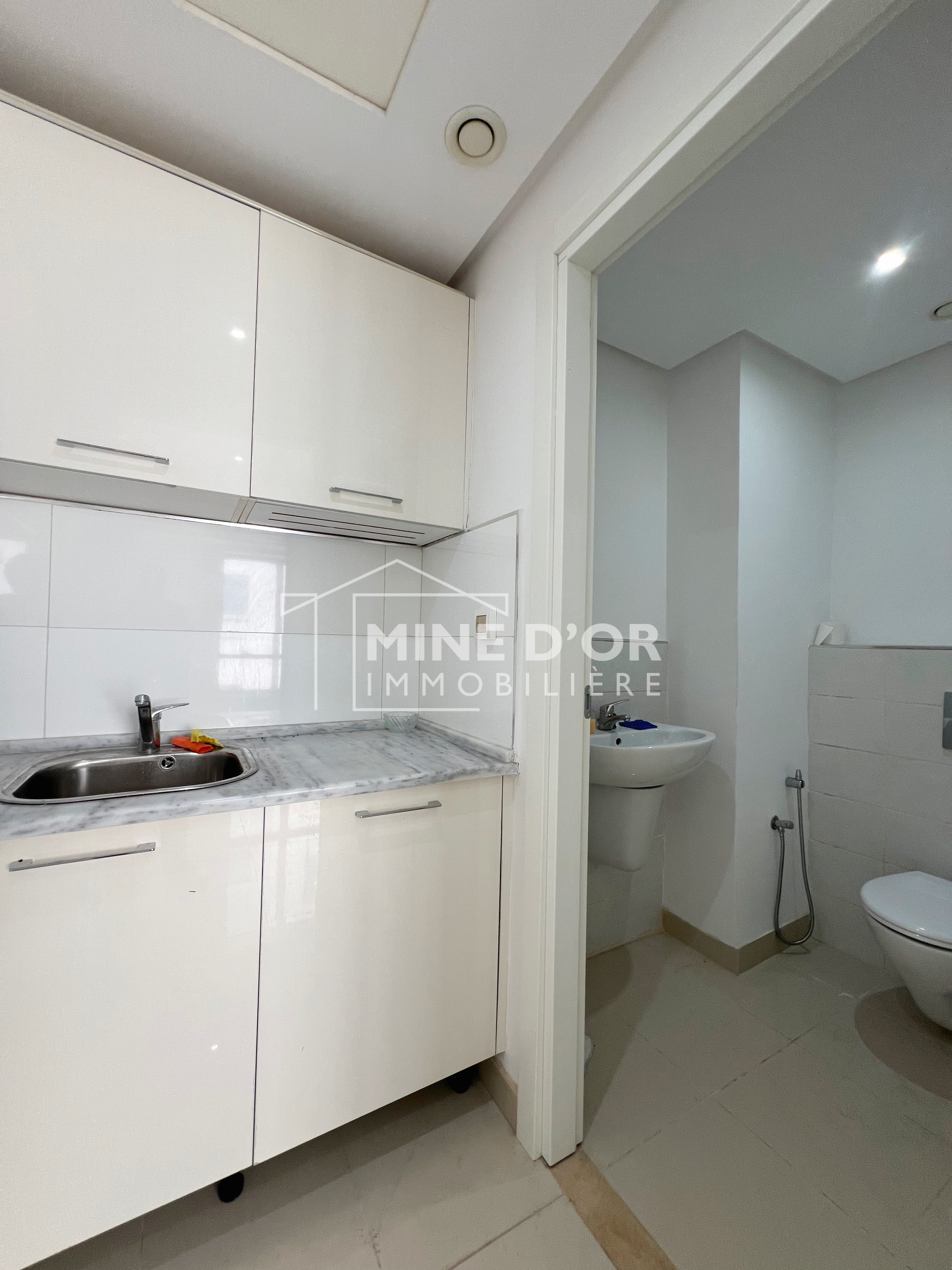 Bab Bhar Montplaisir Bureaux & Commerces Bureau Al bureau h2 haut standing  monplaisir