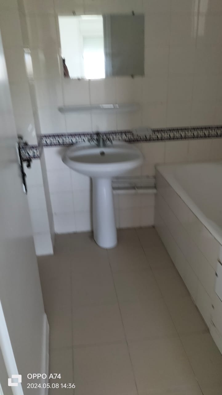 Rades Ville Sportive Location Appart. 4 pices Appartement s3