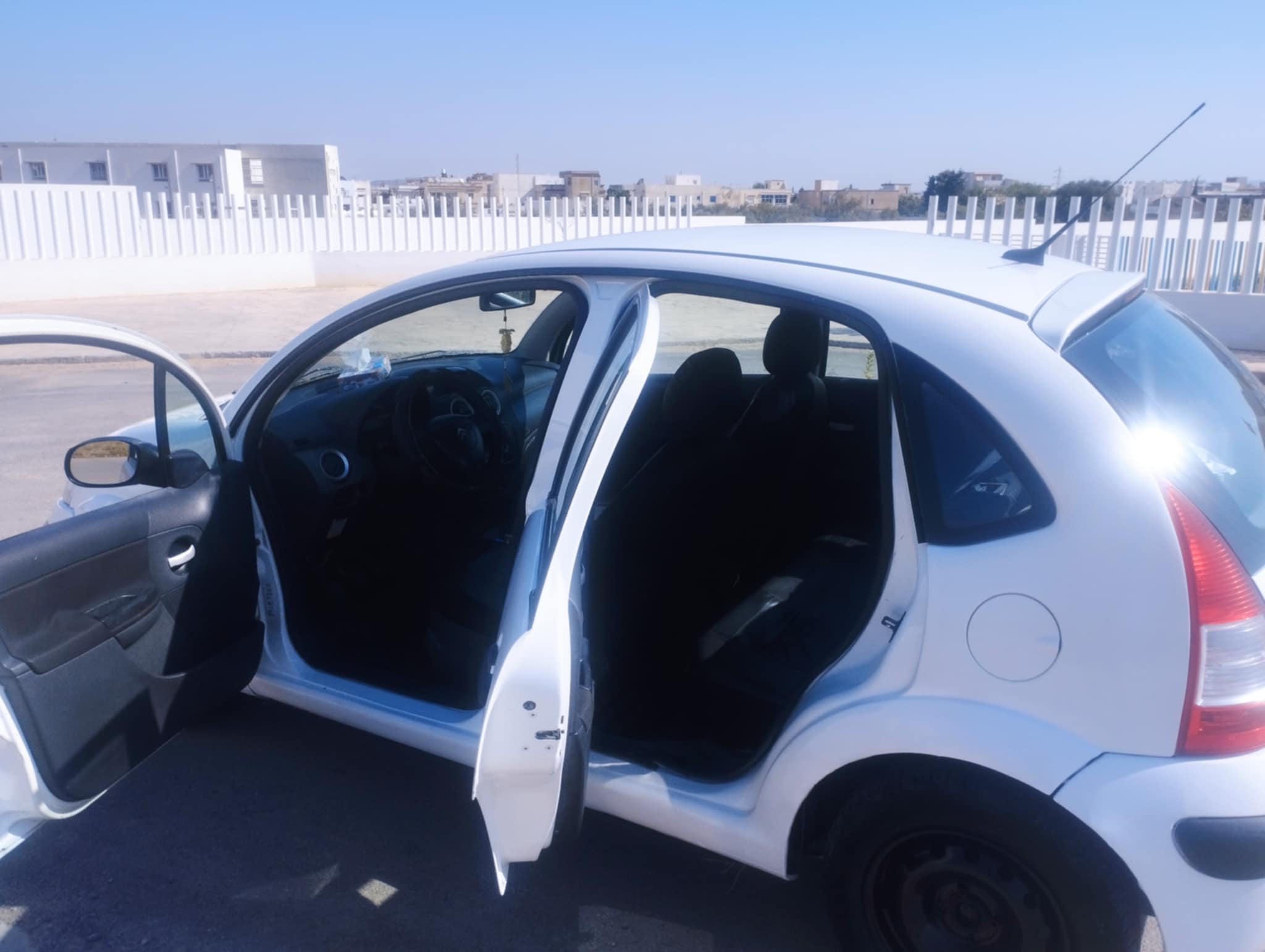 Mornaguia Mornaguia Citroen C3 Une belle voiture c3 nthifa barecha