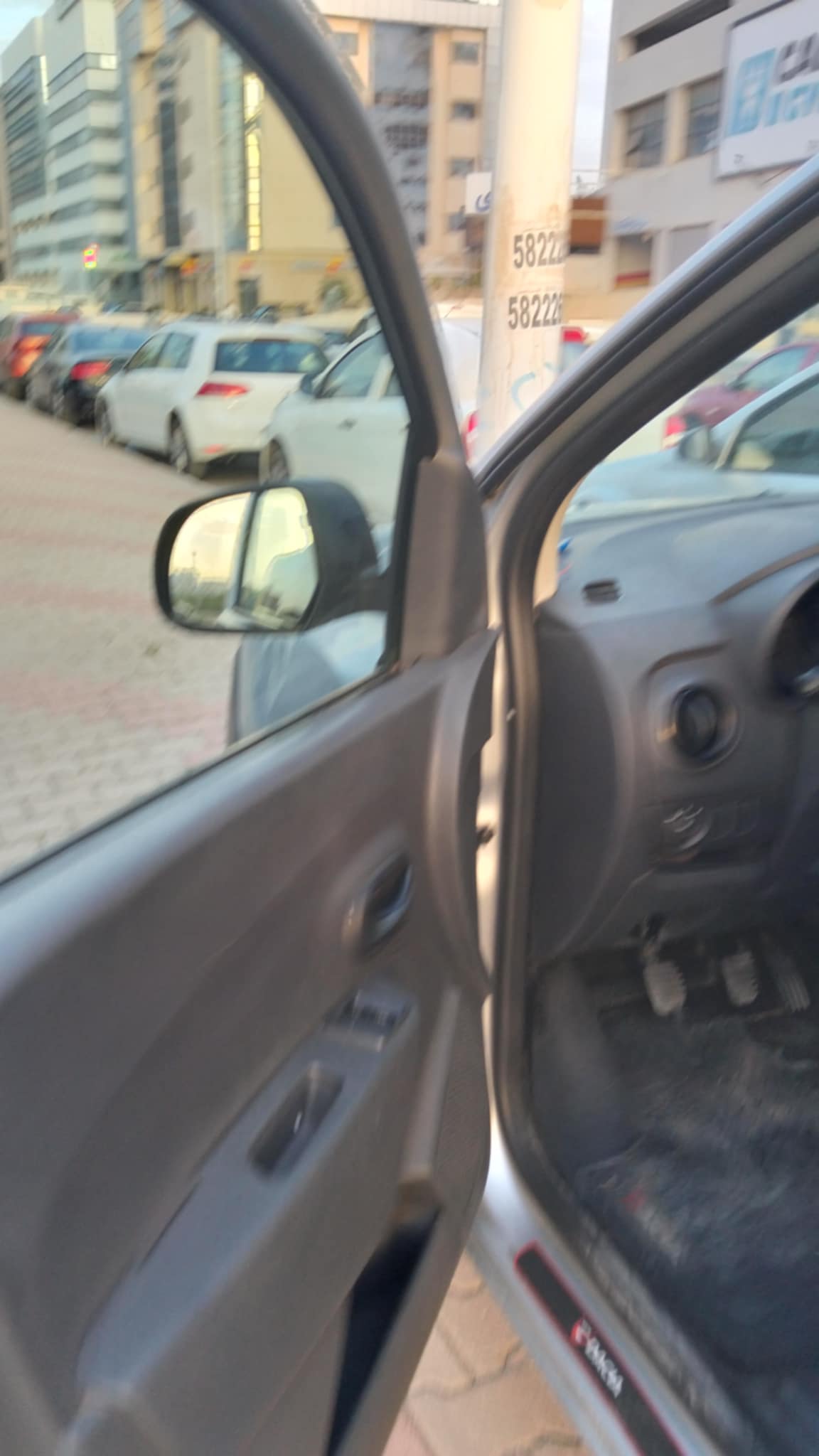 Bab Souika Bab Souika Dacia Autre Modle Voiture commercial etat neuf