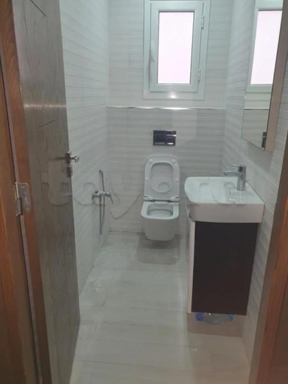 Ariana Ville Cite Ennasr 2 Location Appart. 4 pices Un appartement en s3  ennasr 2
