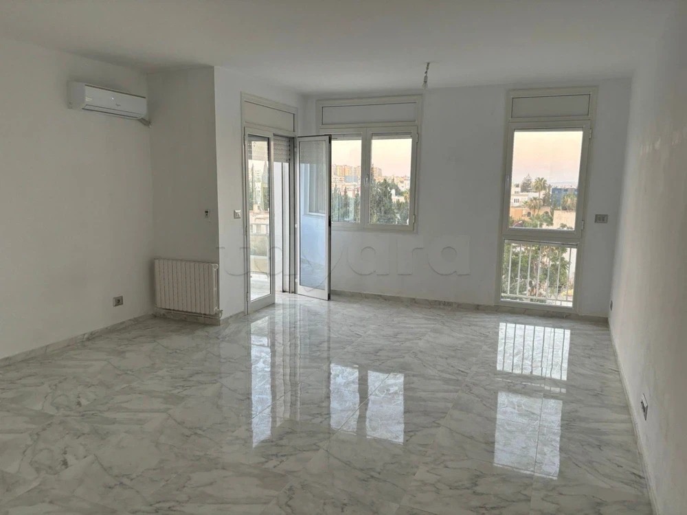 El Menzah El Manar 2 Location Appart. 3 pices Un appartement s2  manar 2