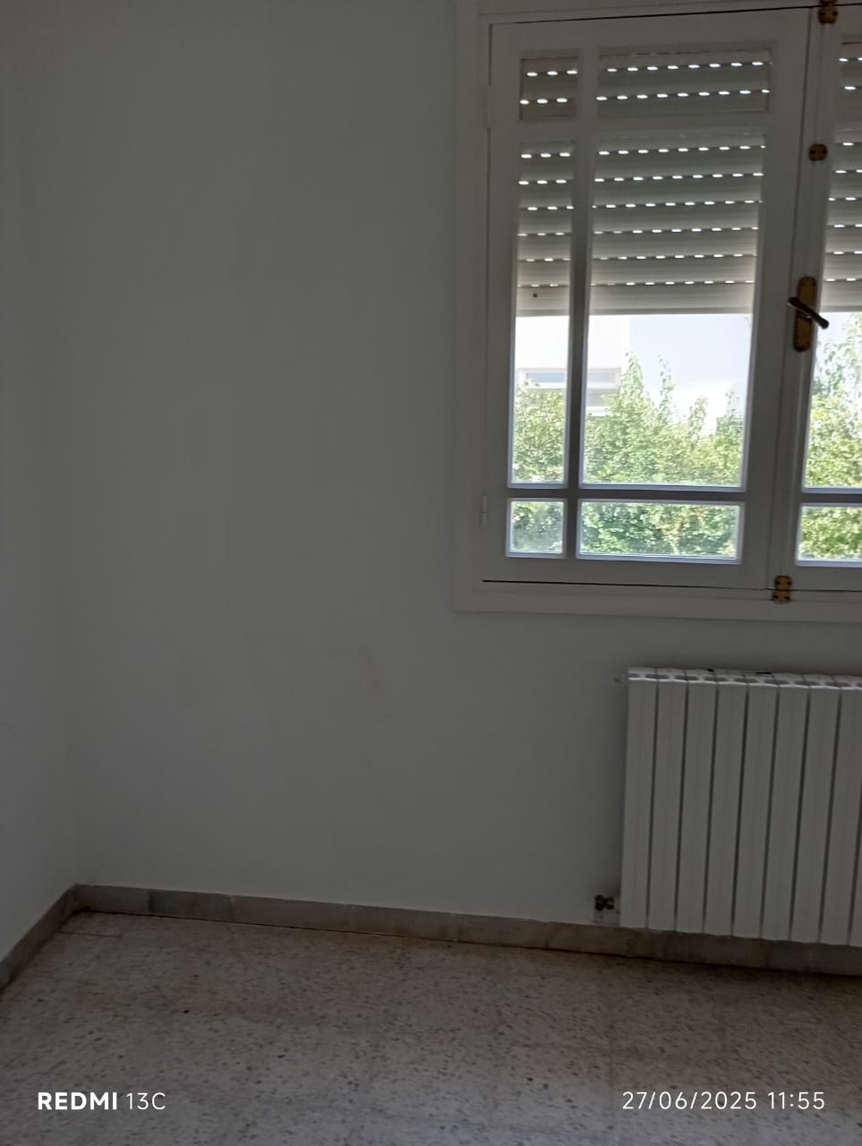 Ariana Ville Cite Ennasr 2 Location Appart. 4 pices Un agrable appartement s3  ennasr 2