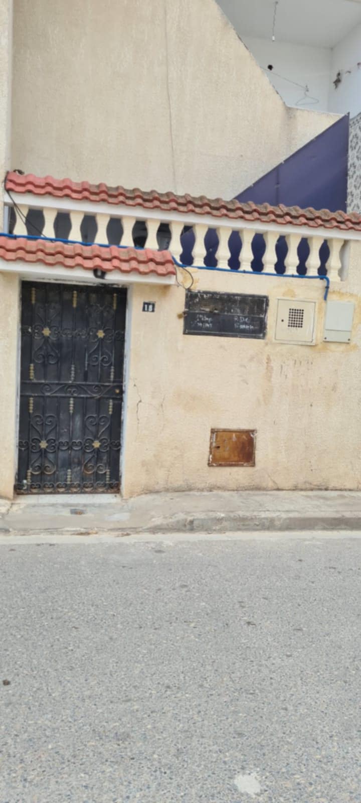 Mannouba Denden Location Maisons Deux studios d'une maison disponibles