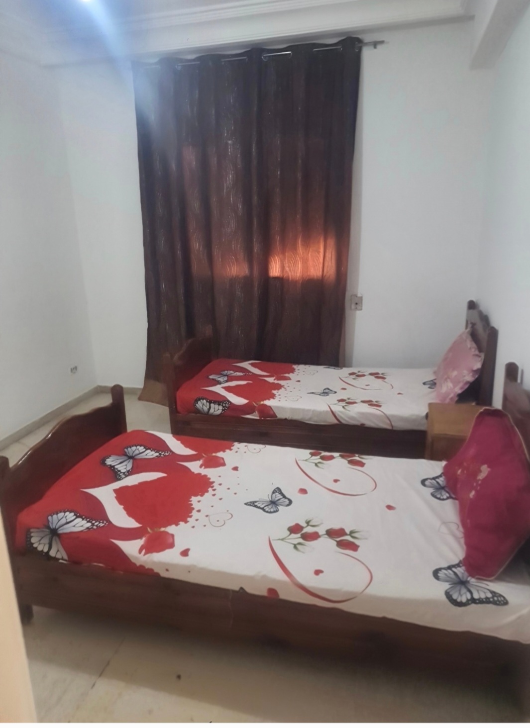 El Menzah El Manar 1 Location Appart. 2 pices Studio s1 meubl en face campus universitaire