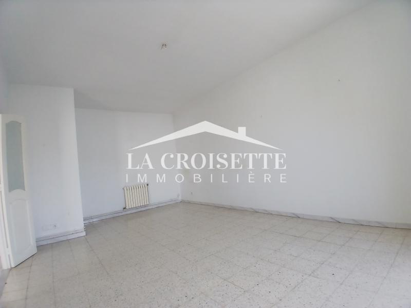 La Marsa Cite El Moustakbel (La Marsa) Location Appart. 4 pices Etage de villa s3  la marsa zel0538
