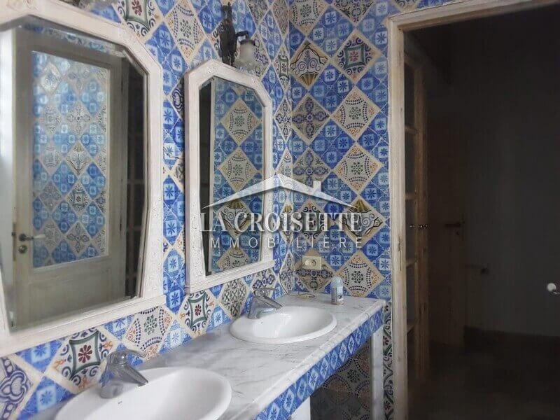 La Soukra La Soukra Location Appart. 4 pices S3 meubl  la soukra mel0305