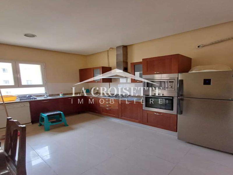 La Marsa Berge Du Lac Location Appart. 3 pices S2 meubl au lac2 mal1702