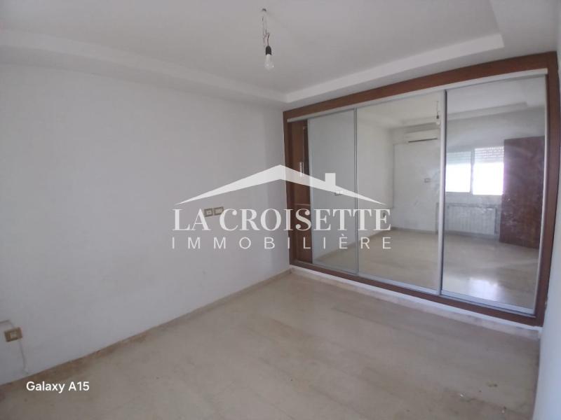 La Marsa El Aouina Location Appart. 4 pices S3  l'aouina mel0292
