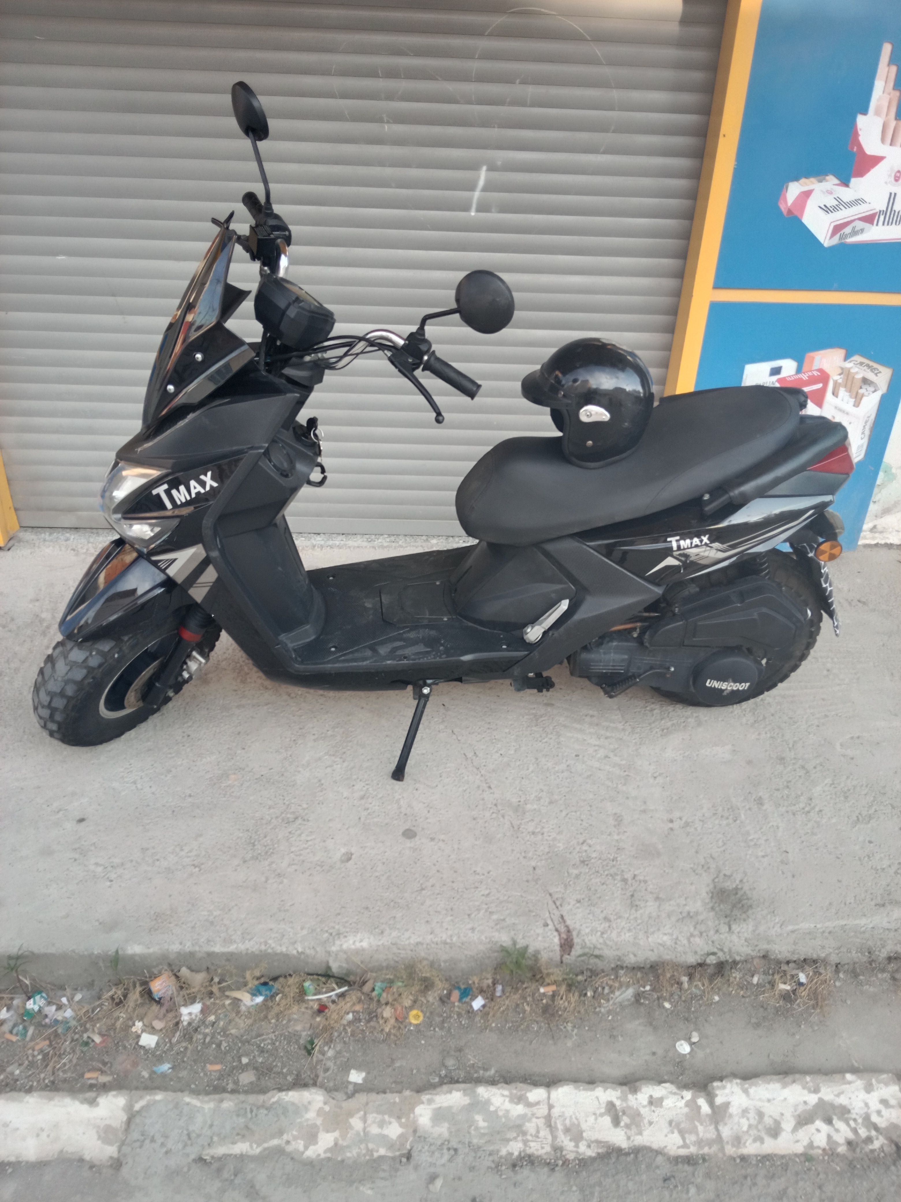 Sidi Hassine Jayara Mbk Mbk Moto 125 avec carte grise