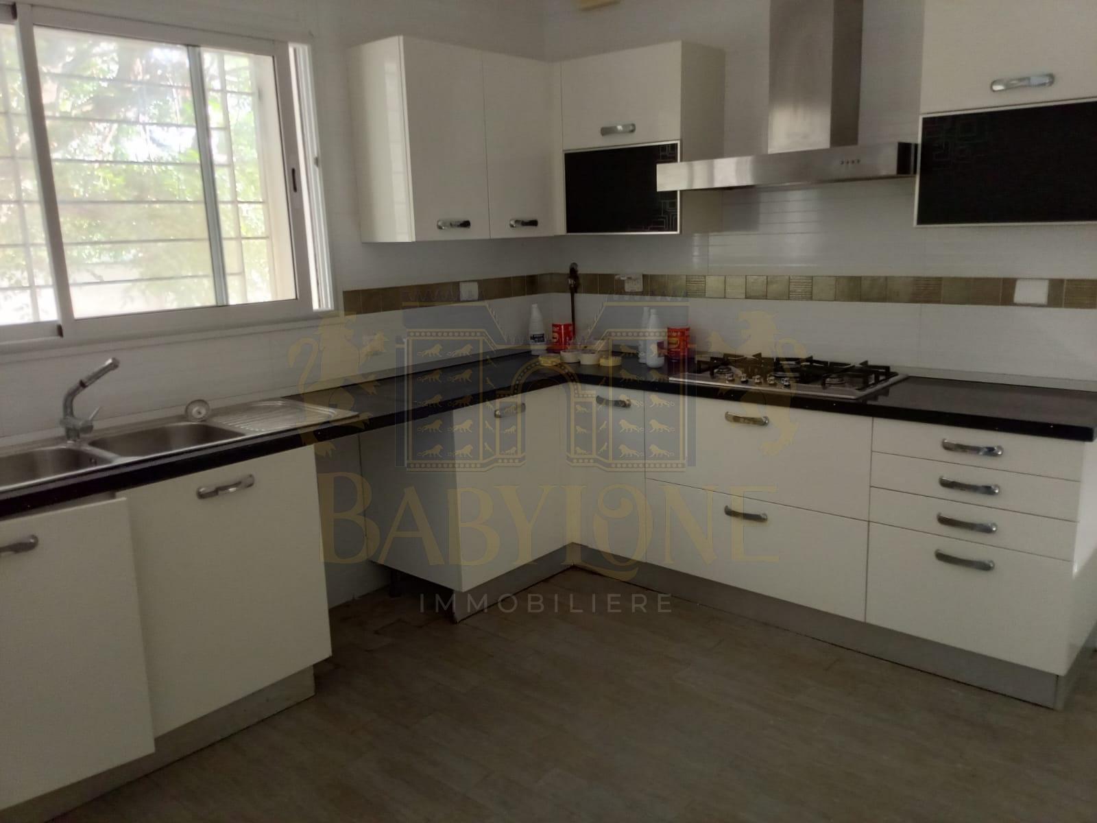 La Marsa Marsa Ennassim Location Maisons Villa s4 avec piscine  la marsa