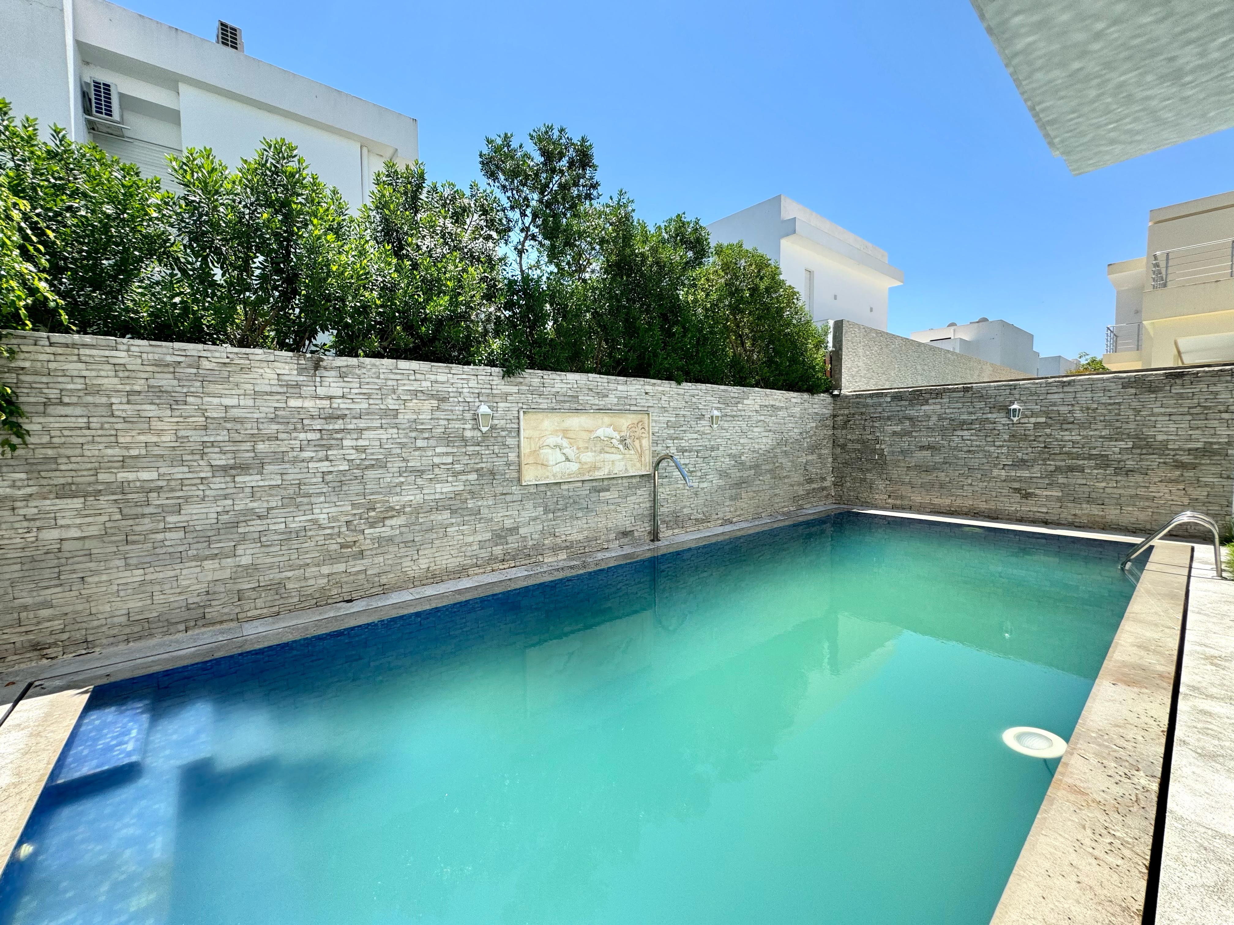La Marsa Gammart Location Maisons Villa d'exception  avec piscine  gammarth