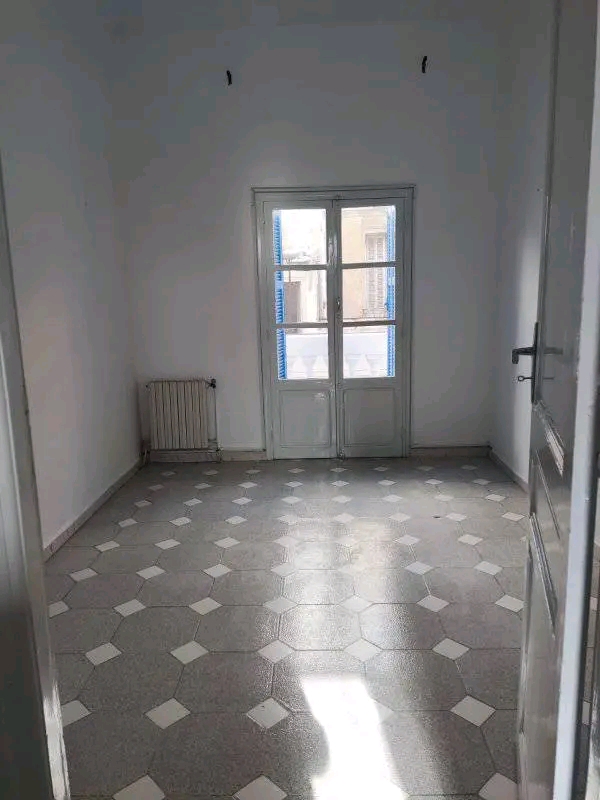 Bab Souika Bab El Khadra Achat Appart. 3 pices Appartement 1 tage s3 avnder