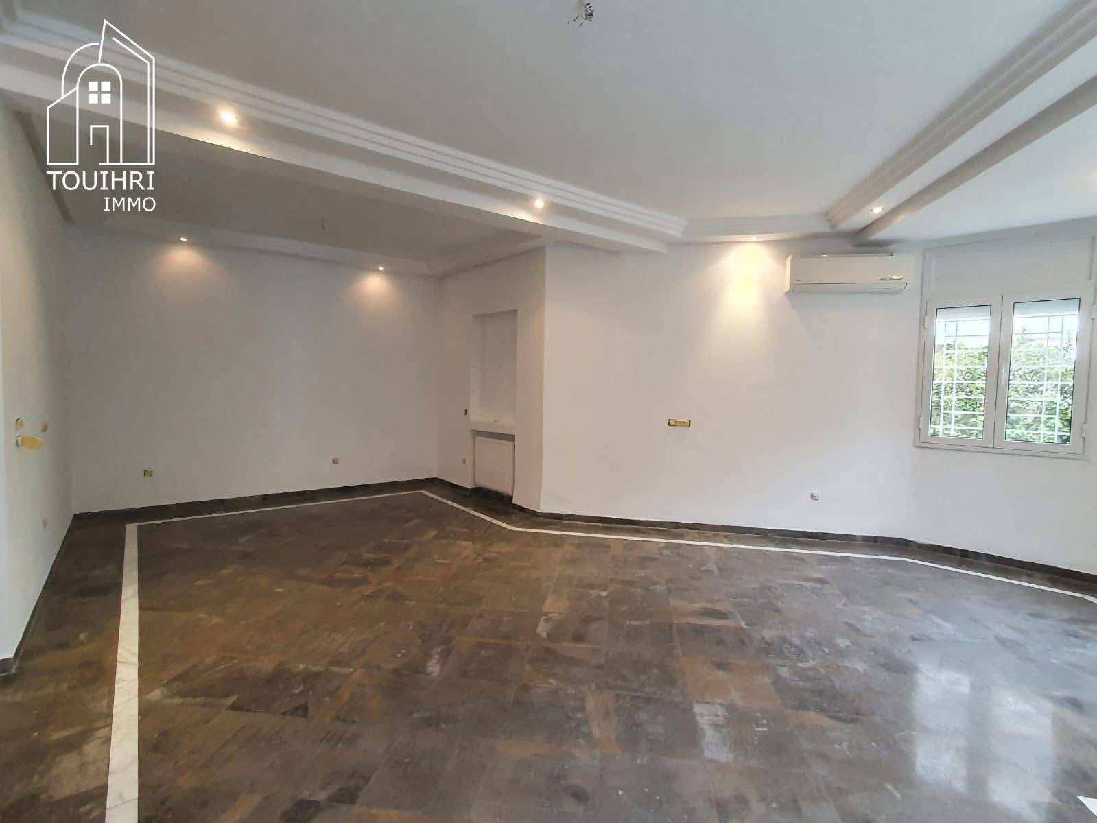 La Marsa Marsa Ennassim Location Appart. 5 pices+ Une maison vide situe a la marsa