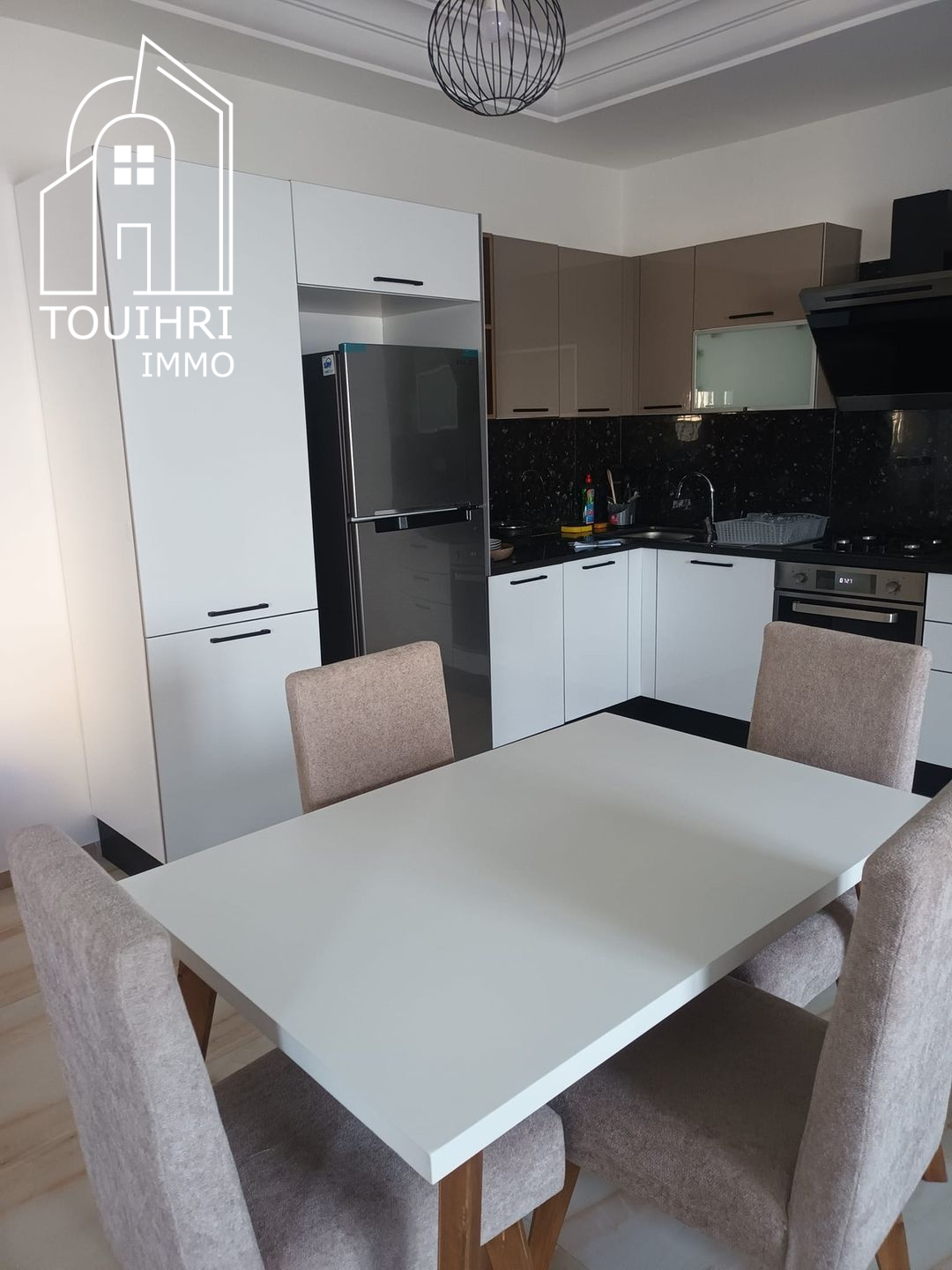 La Marsa Cite El Moustakbel (La Marsa) Vente Appart. 3 pices Un appartement s2  au 1er situe marsa