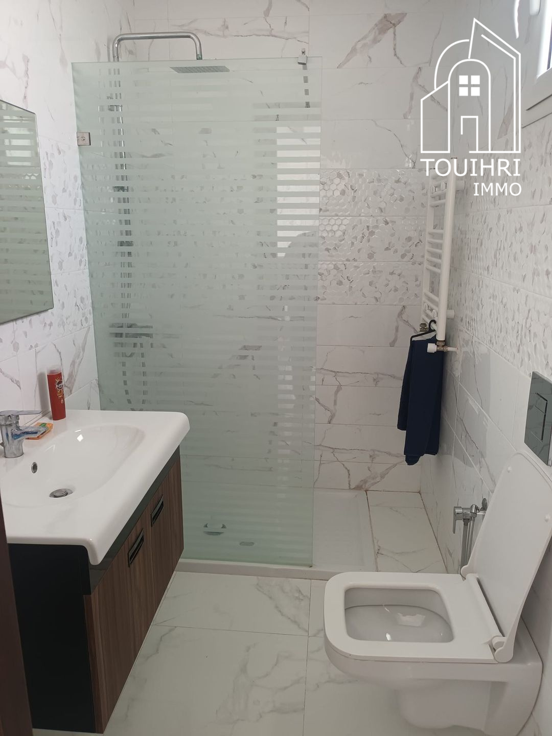 La Marsa Cite El Moustakbel (La Marsa) Vente Appart. 3 pices Un appartement s2  au 1er situe marsa