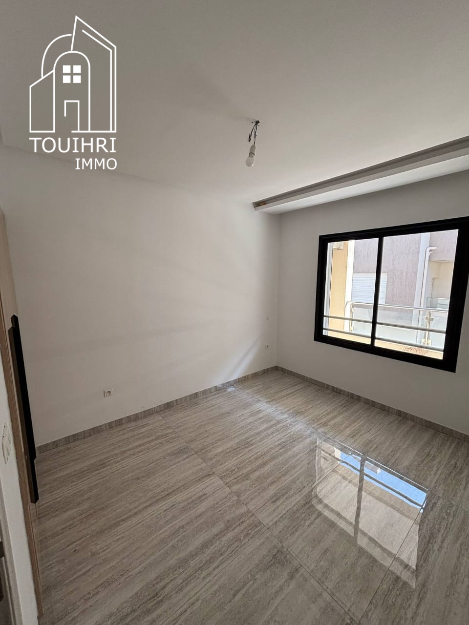 Mnihla Cite Ennasr Location Appart. 2 pices Un appartement s1 au 4eme tage situe ennasr
