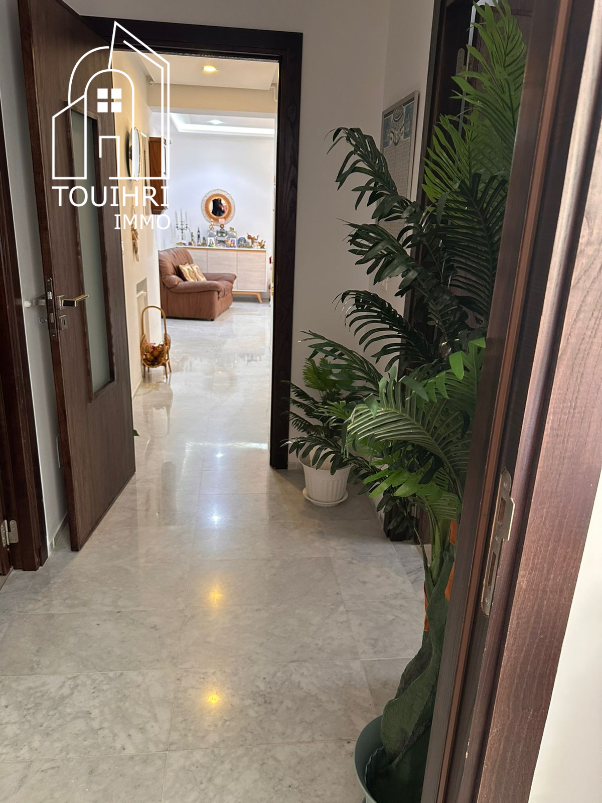 La Soukra Cite De L'Aeroport Vente Appart. 3 pices Un bel appartement s2 au 1ere tage