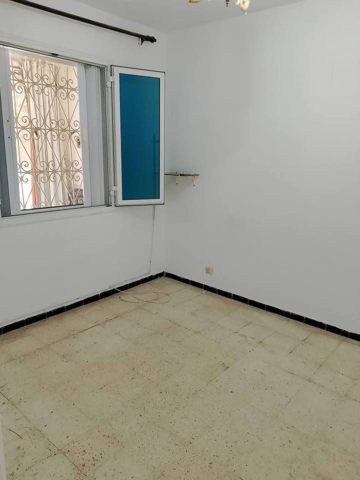 Cite El Khadra Cite El Khadra Location Appart. 2 pices S2 cit el khadhra vide