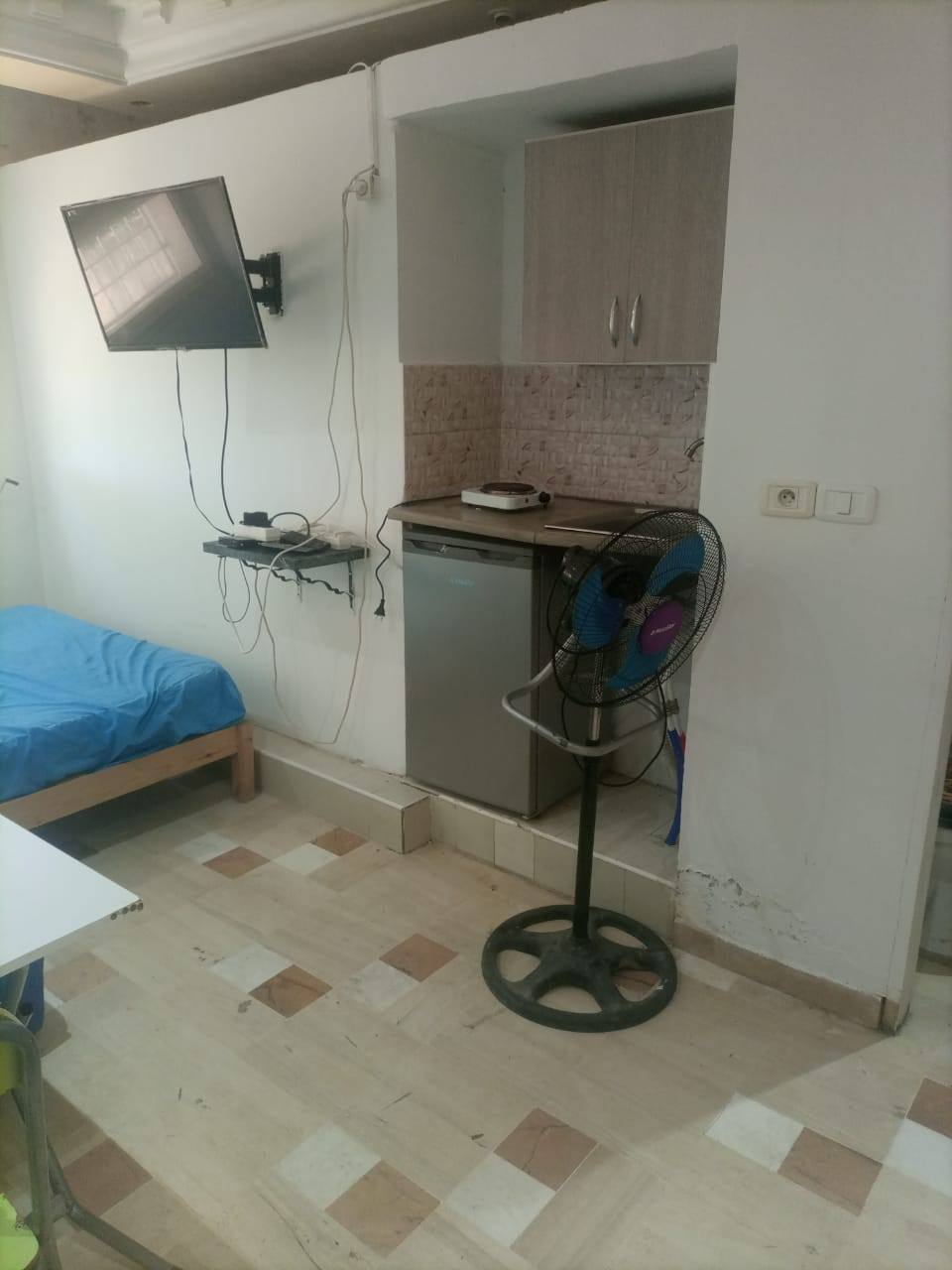 El Menzah El Manar 2 Location Appart. 1 pice S0 manar 2 tout charge compris