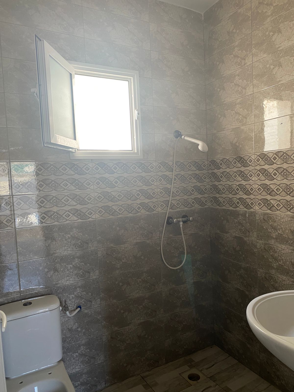 El Mourouj El Mourouj Location Appart. 3 pices Un etage s plus 3  mourouj 4