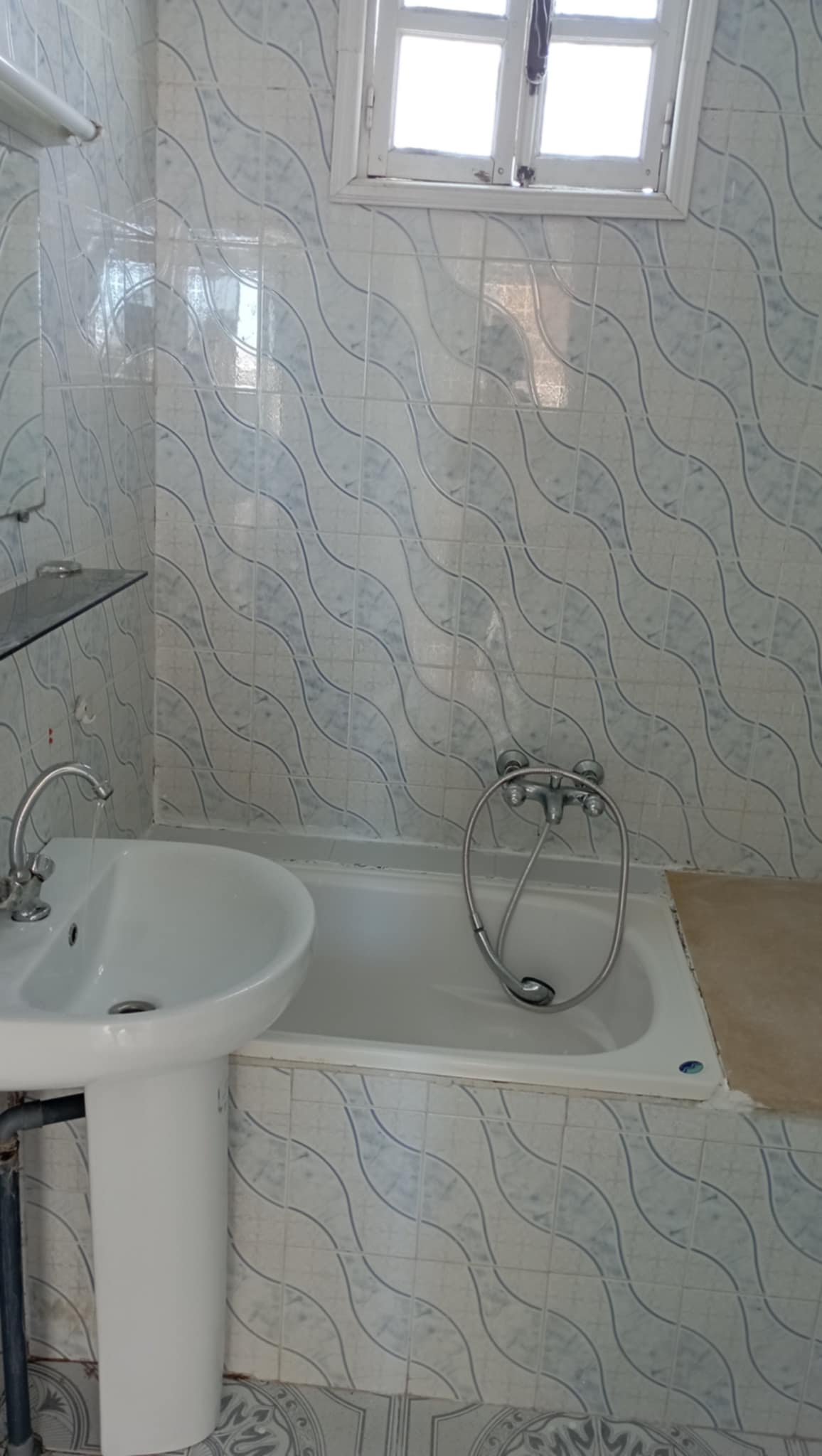 Ariana Ville Borj El Baccouche Location Appart. 2 pices Appartement a borj el bachouche pour des filles
