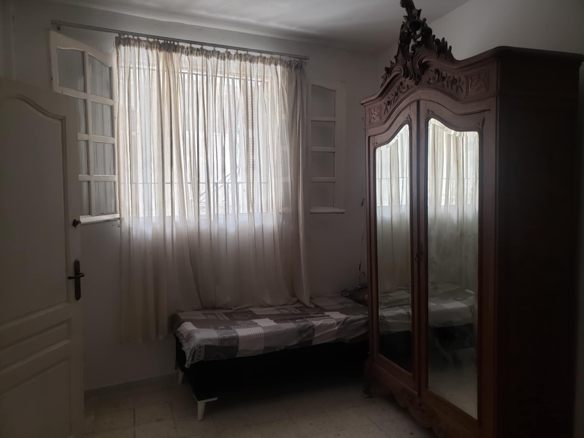Bab Souika Bab El Khadra Location Appart. 2 pices Offre bonne