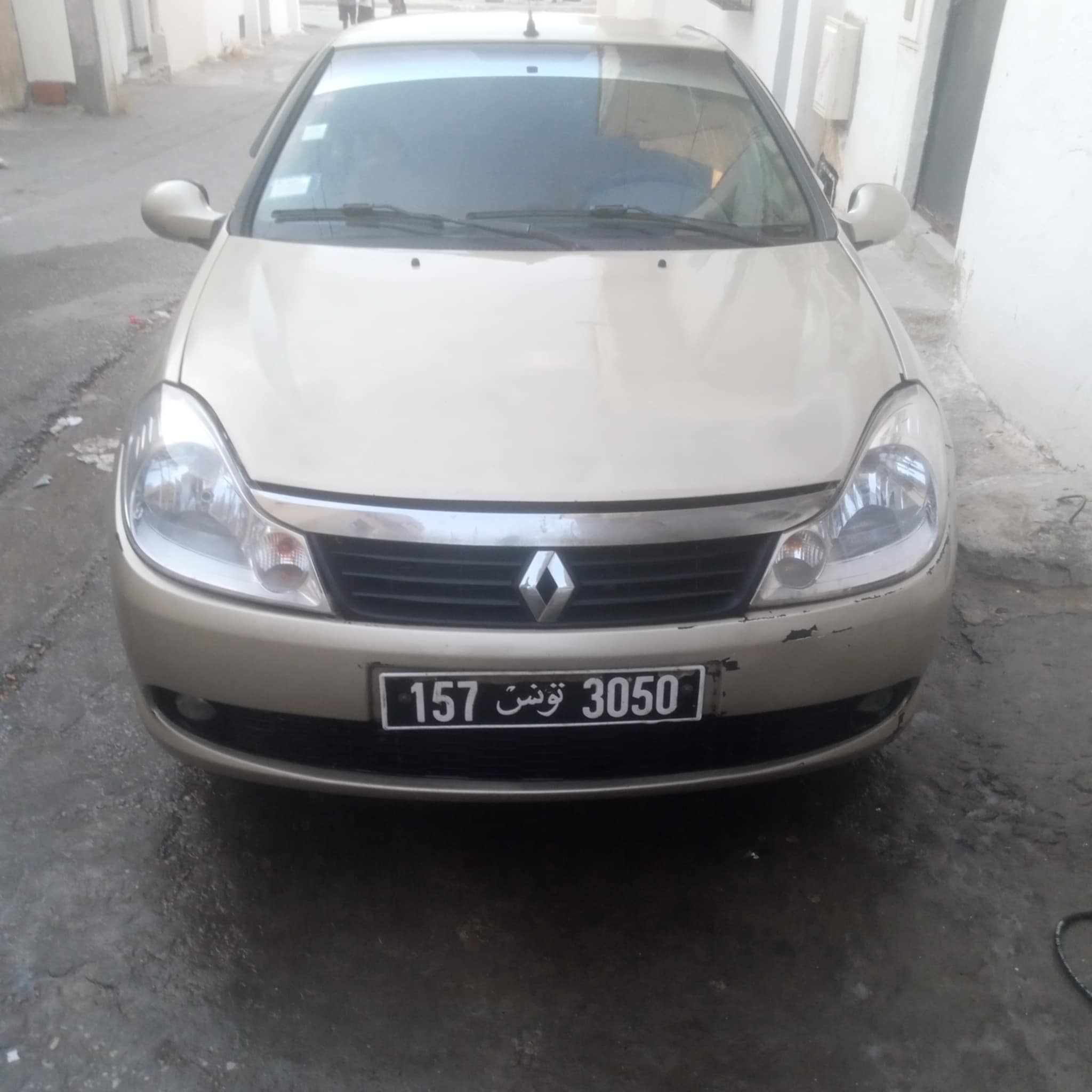 El Kabbaria Ibn Sina Renault Symbol Renault symbol  2012 gaz essence