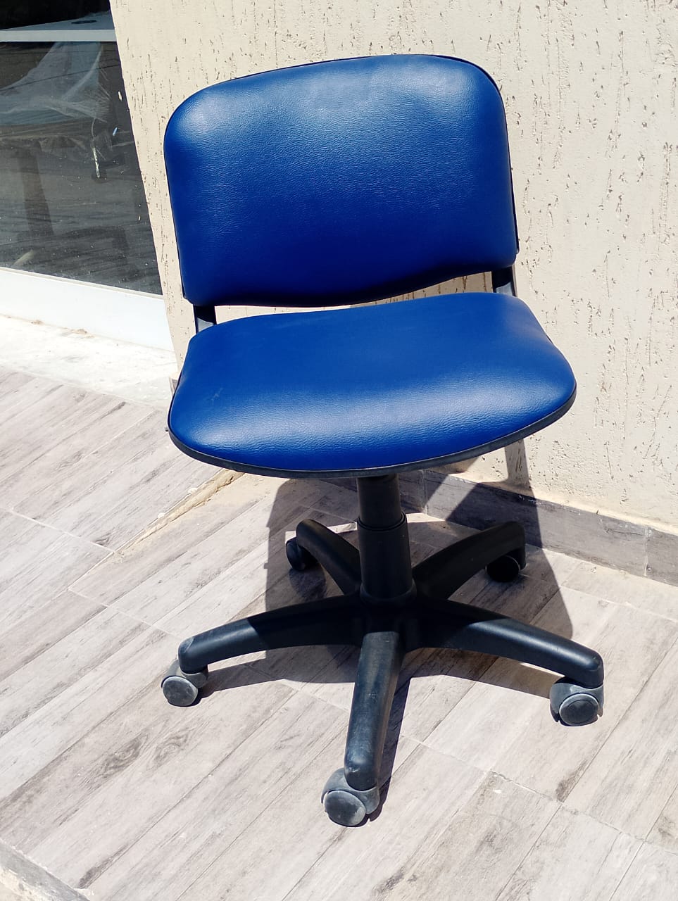 Raoued Ariana Essoughra Meubles de bureau Sieges de Bureau Sige tournant roulant