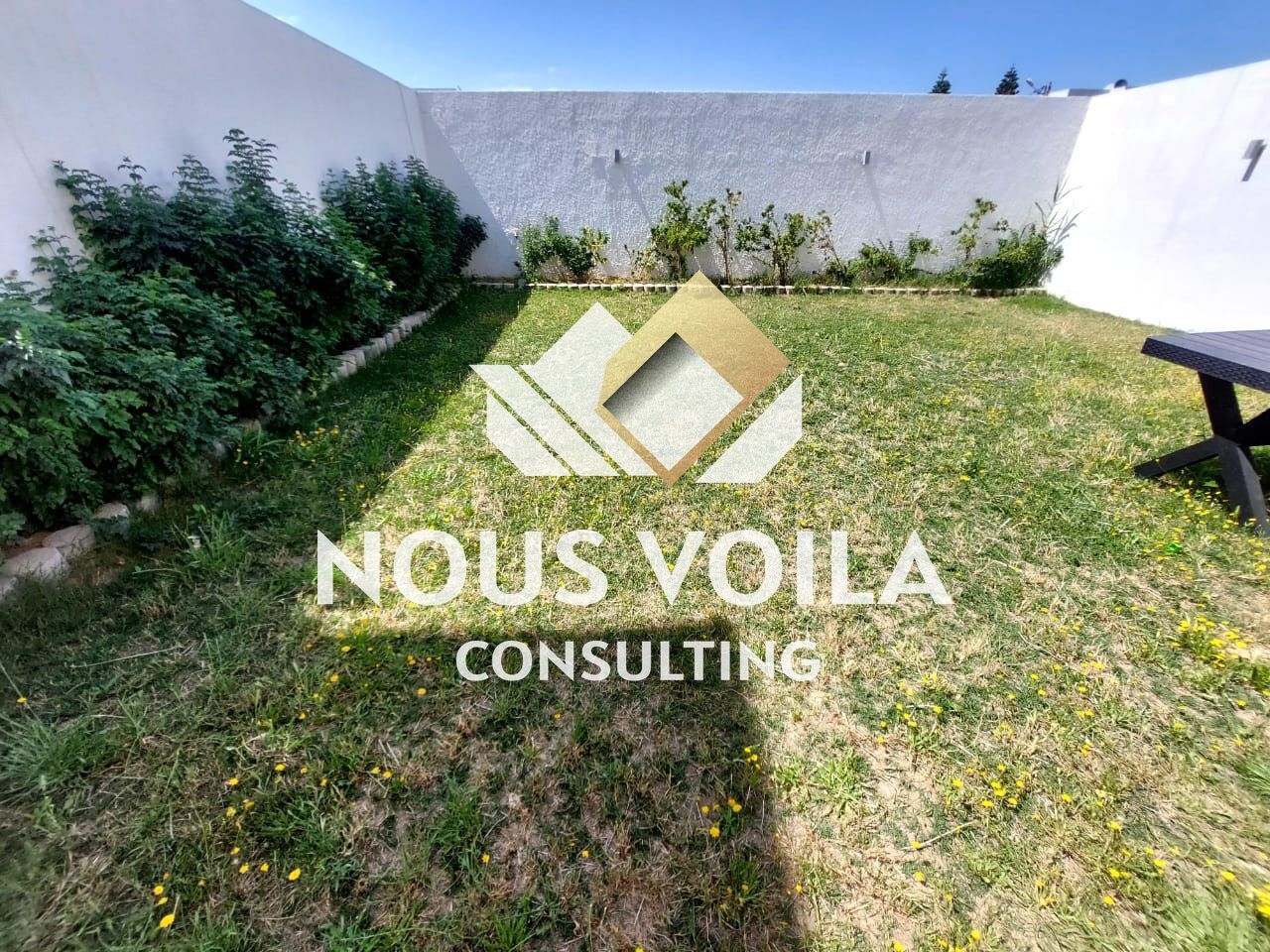 La Soukra Chotrana 3 Location Maisons Villa s4 avec jardin  la soukra vls0003