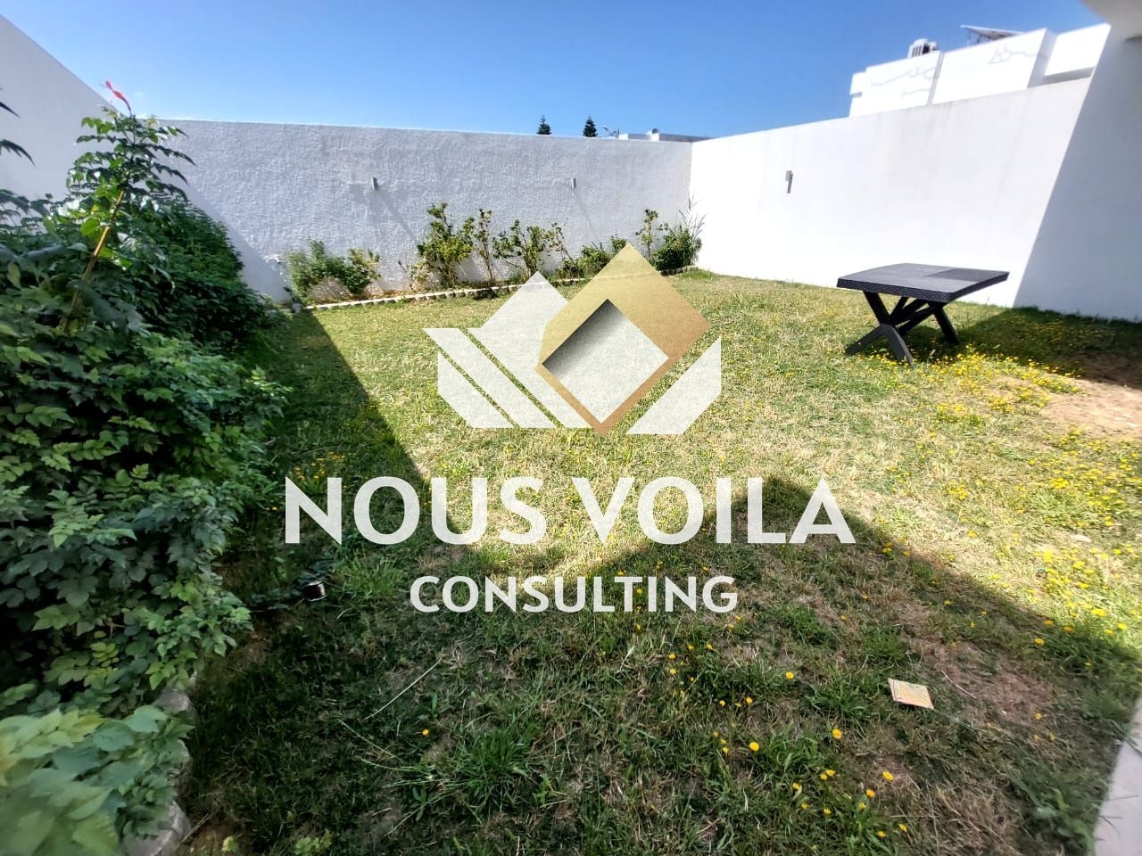 La Soukra Chotrana 3 Location Maisons Villa s4 avec jardin  la soukra vls0003