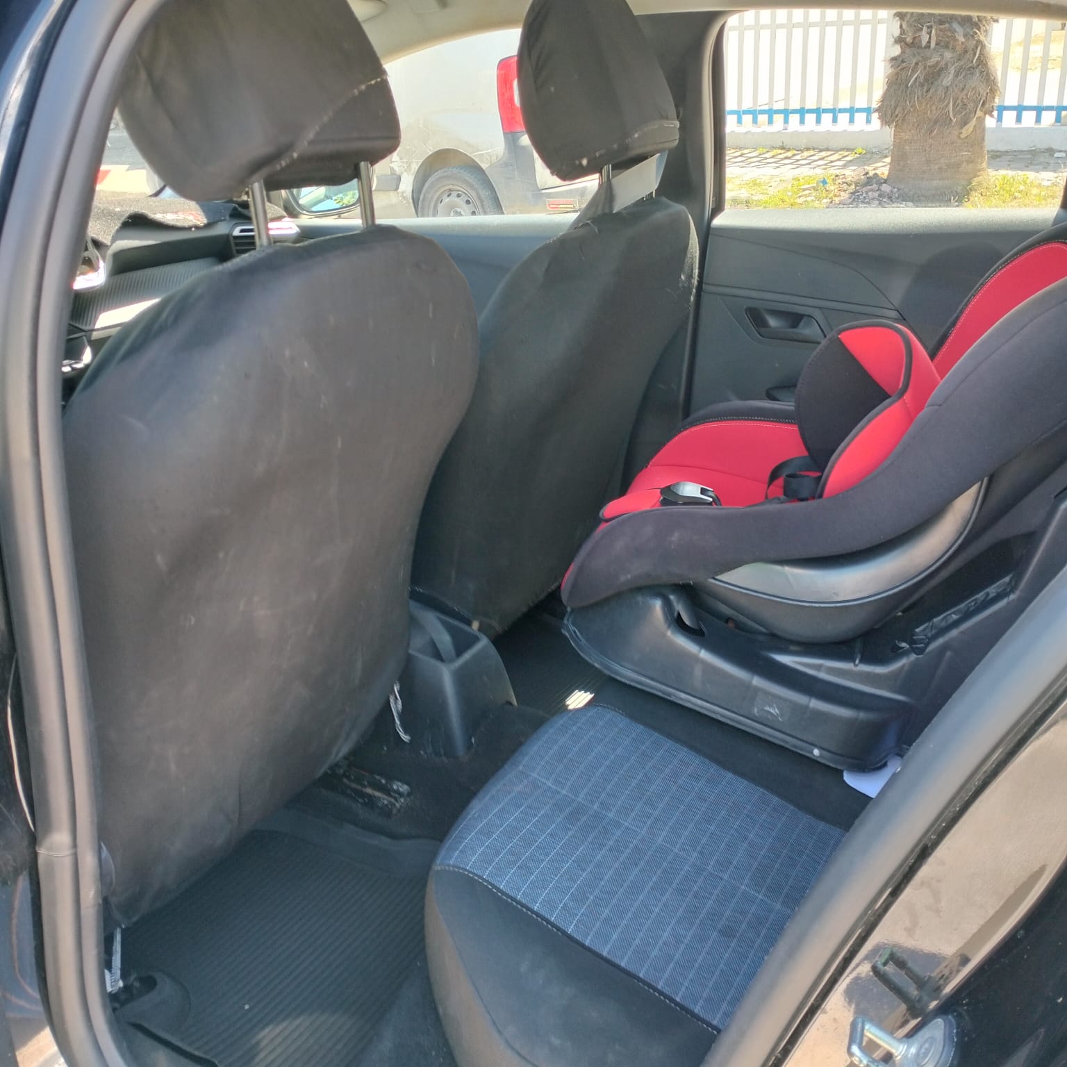 Ben Arous Ben Arous Peugeot 208 Bonne occasion