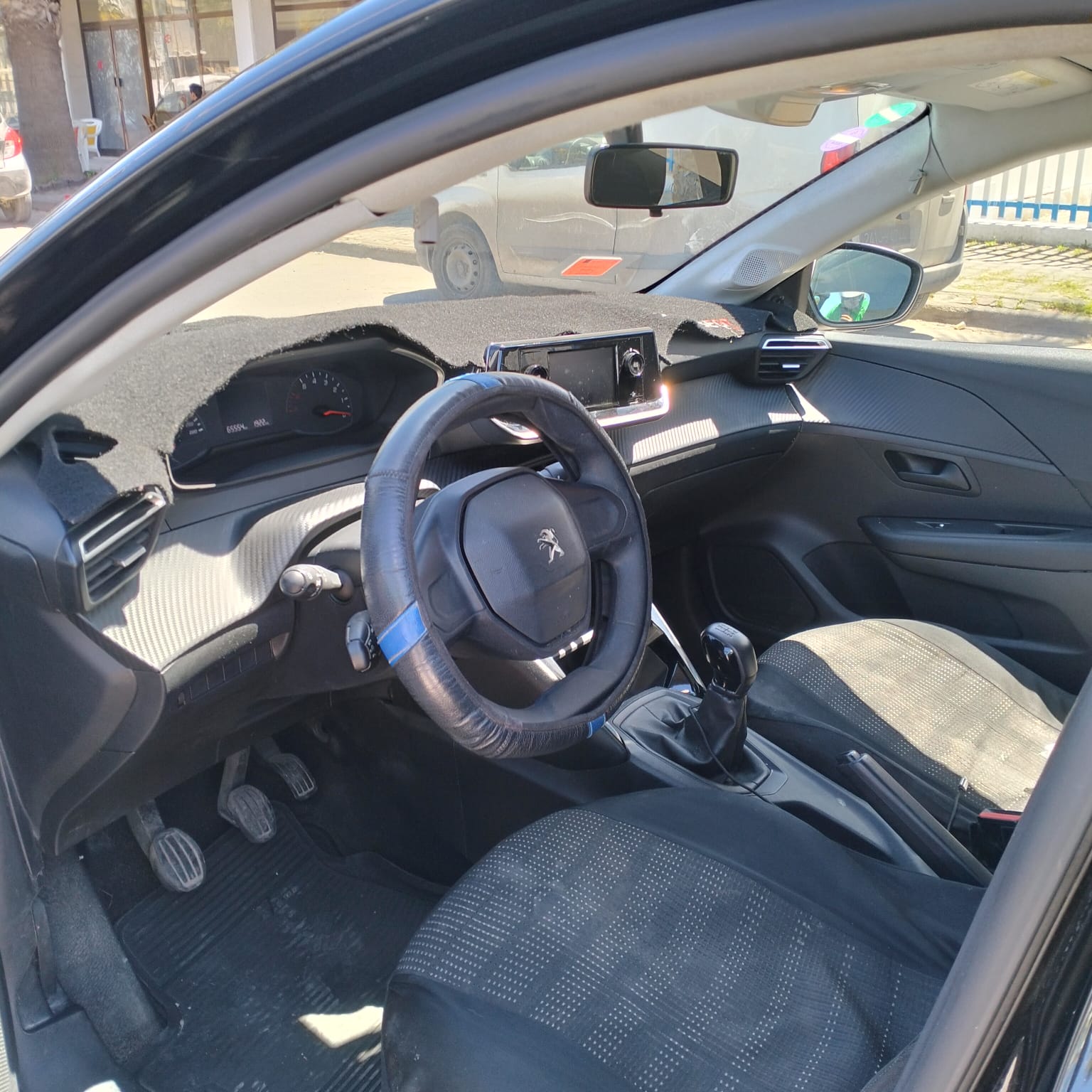 Ben Arous Ben Arous Peugeot 208 Bonne occasion