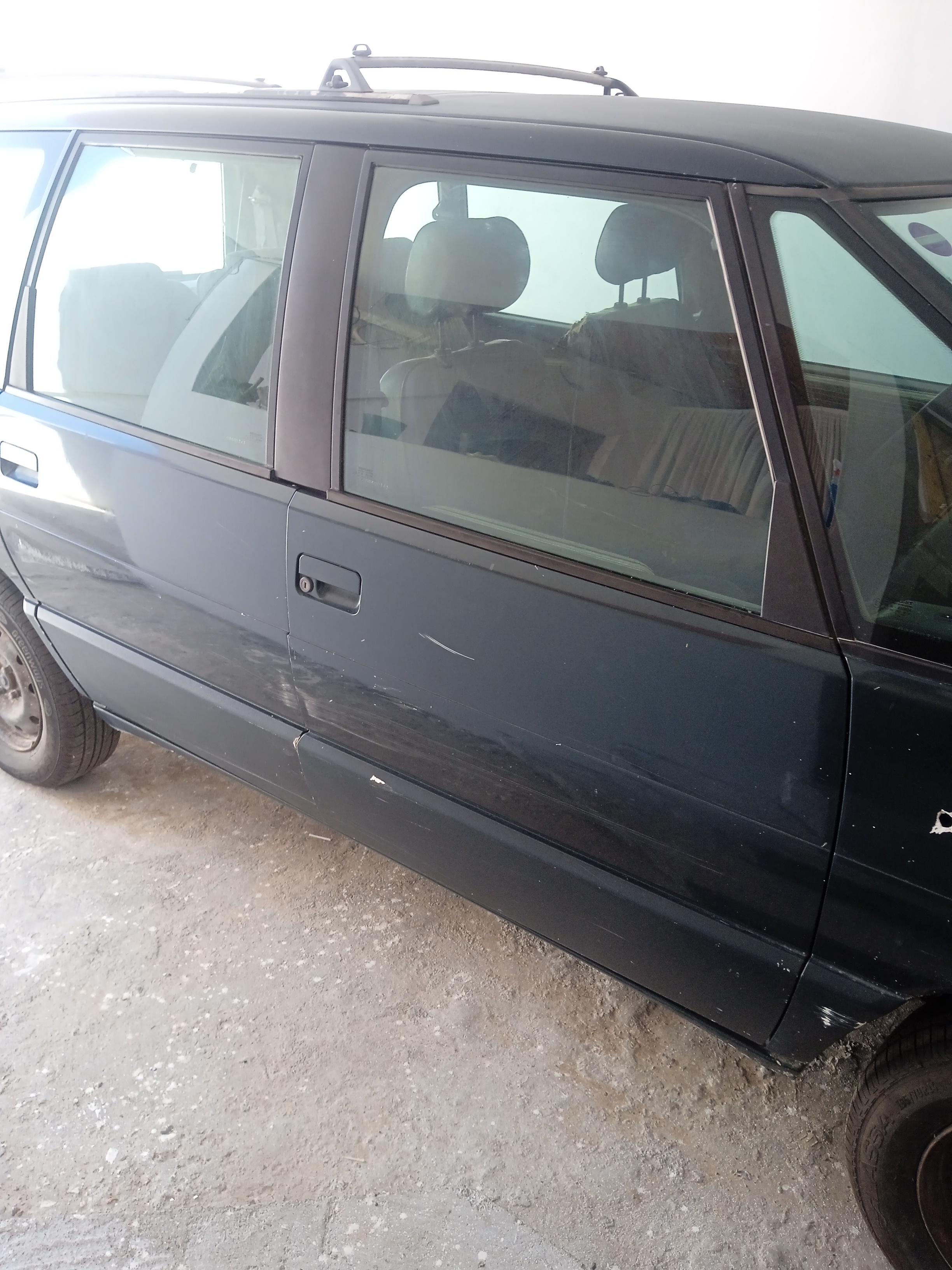Ksour Essaf El Bradaa Renault Espace Renault espace 2 la voiture d'une famille