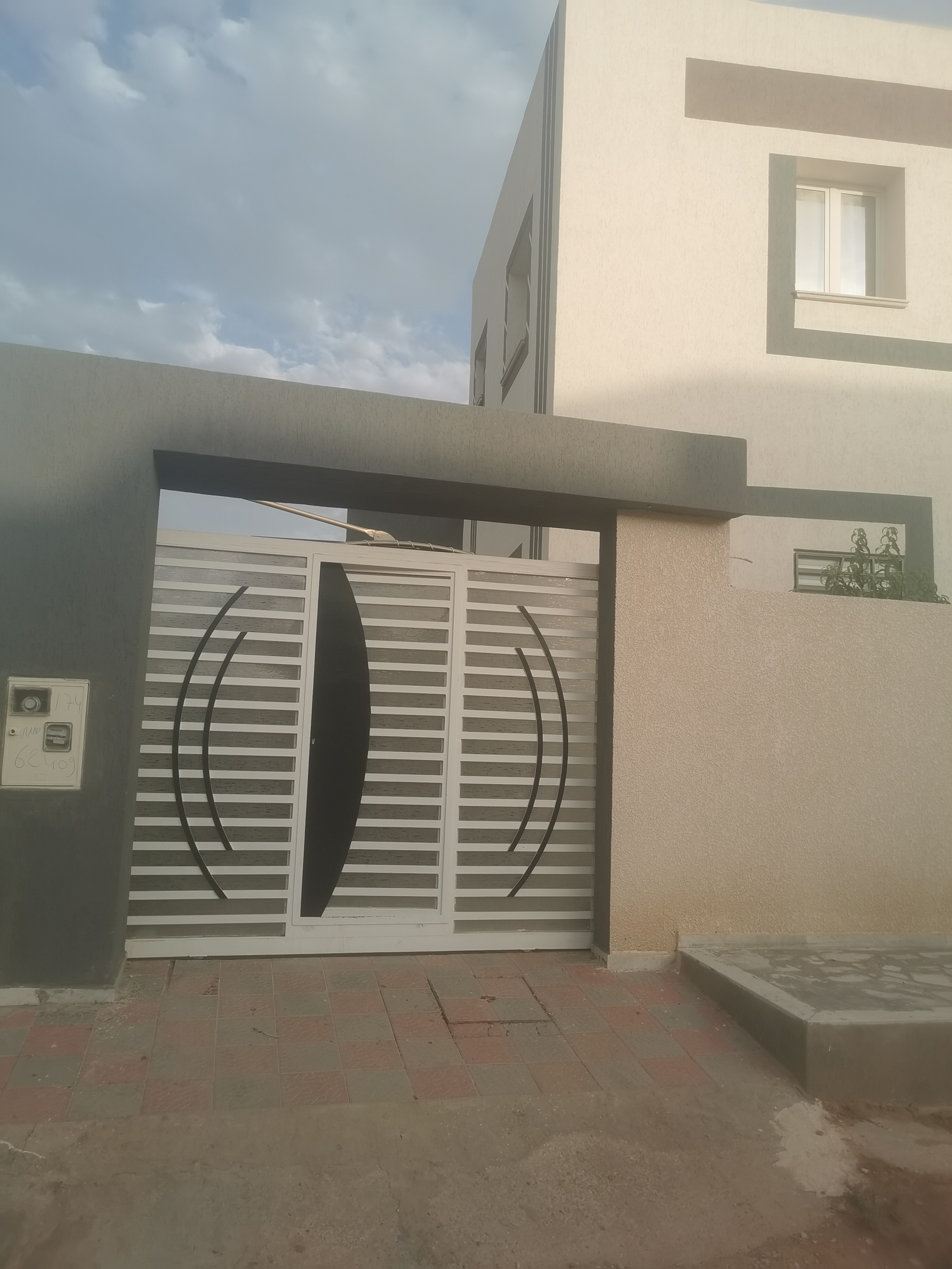 Jemmal Zaouiet Kontech Vente Maisons Villa haut standing