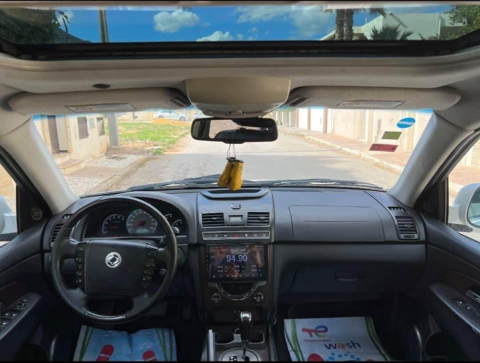 La Soukra Charguia 2 Ssangyong Rexton Ssangyong rexton 7 place