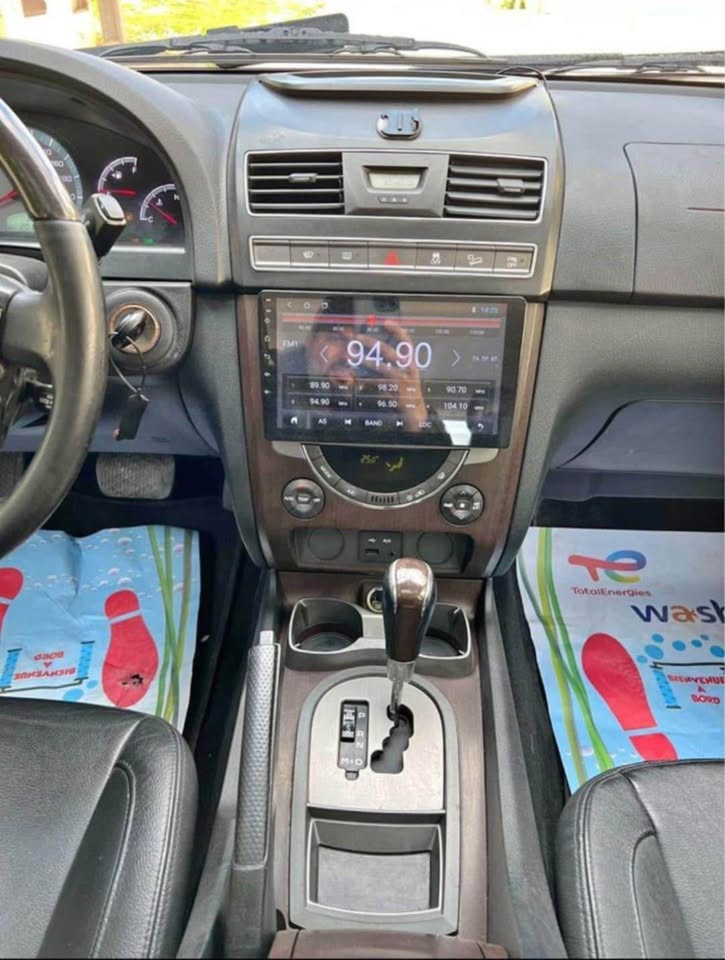 La Soukra Charguia 2 Ssangyong Rexton Ssangyong rexton 7 place