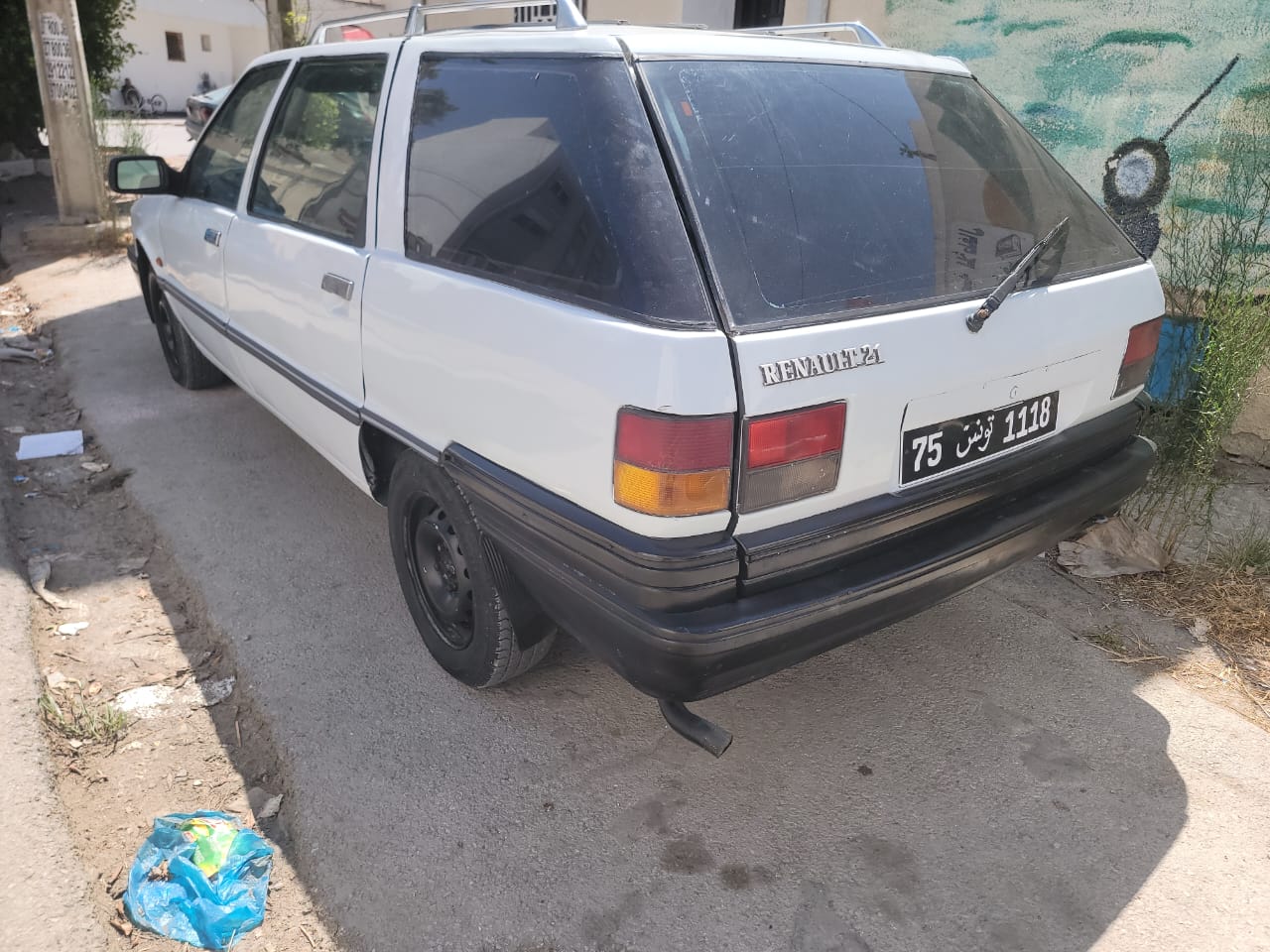 Hammam Lif Bou Kornine Renault R21 R21 nevada