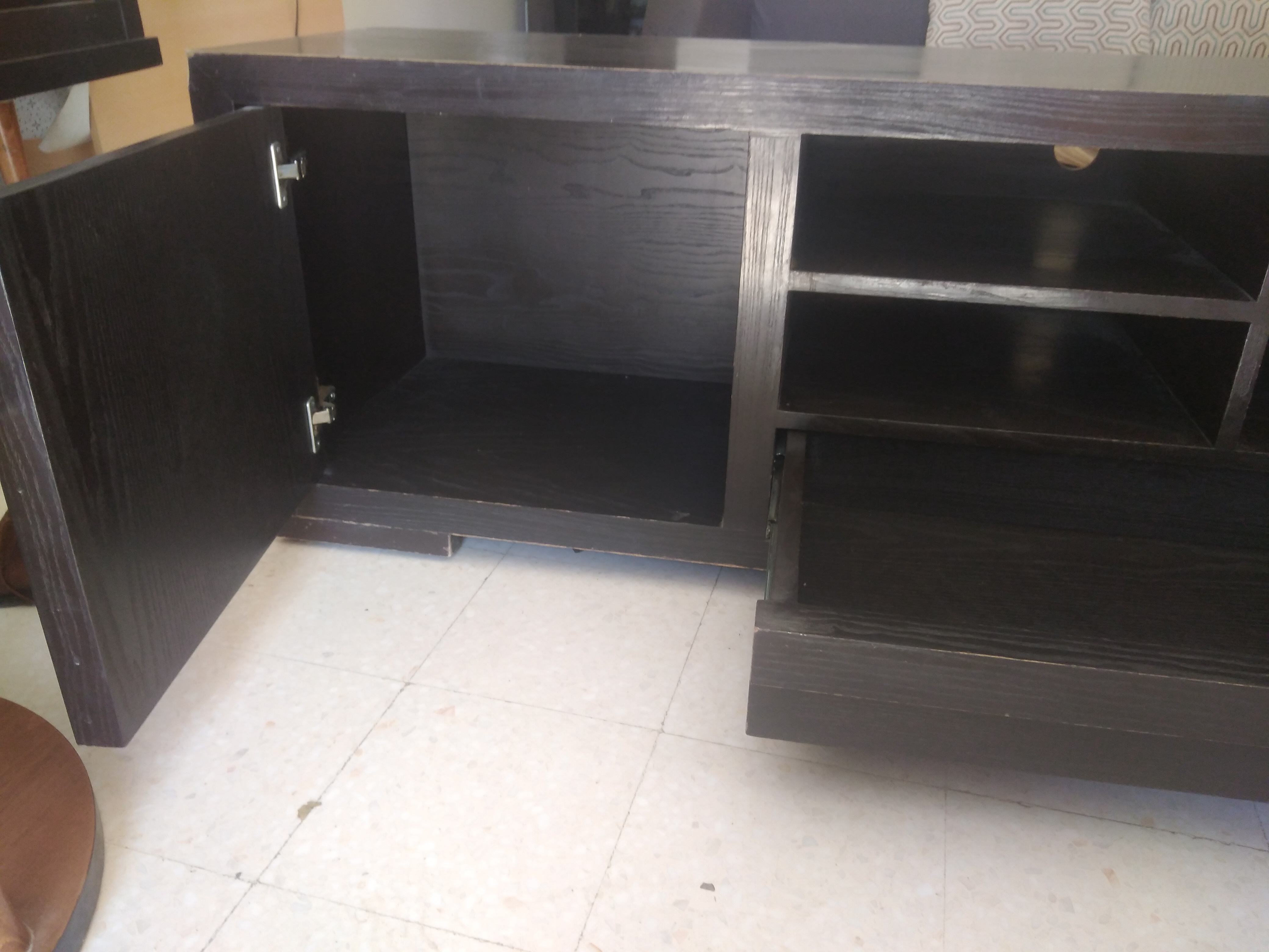 Ben Arous Ben Arous Autres meubles Autres Meuble tv en bois fonc  bon tat