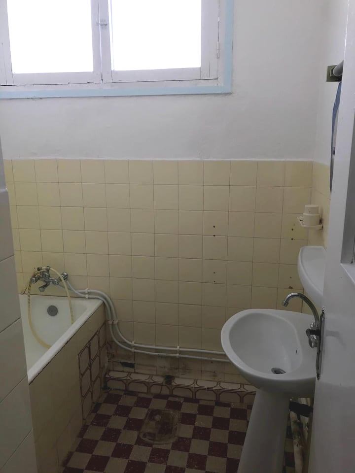 Sidi El Bechir Bab El Falla Location Appart. 2 pices Appartement salon une chambre  bab el falla