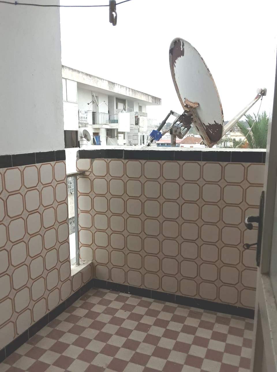 Sidi El Bechir Bab El Falla Location Appart. 2 pices Appartement salon une chambre  bab el falla