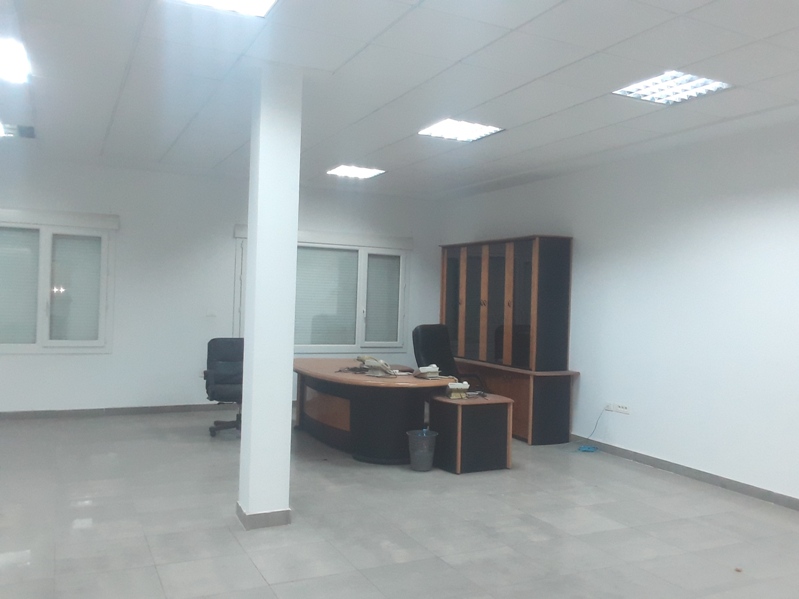 Bab Bhar Republique Bureaux & Commerces Bureau tage d'immeuble professionnel  usage de bureau