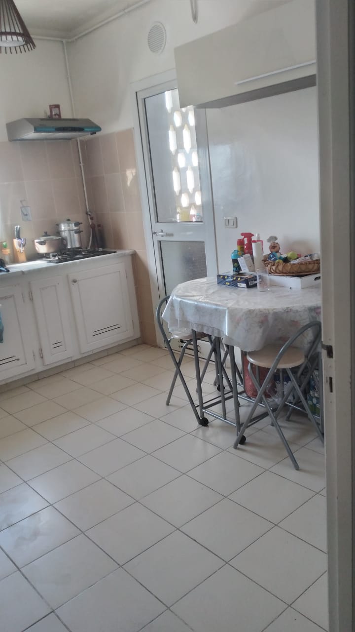 Ben Arous Ben Arous Vente Appart. 2 pices S2 prs showroom mazda