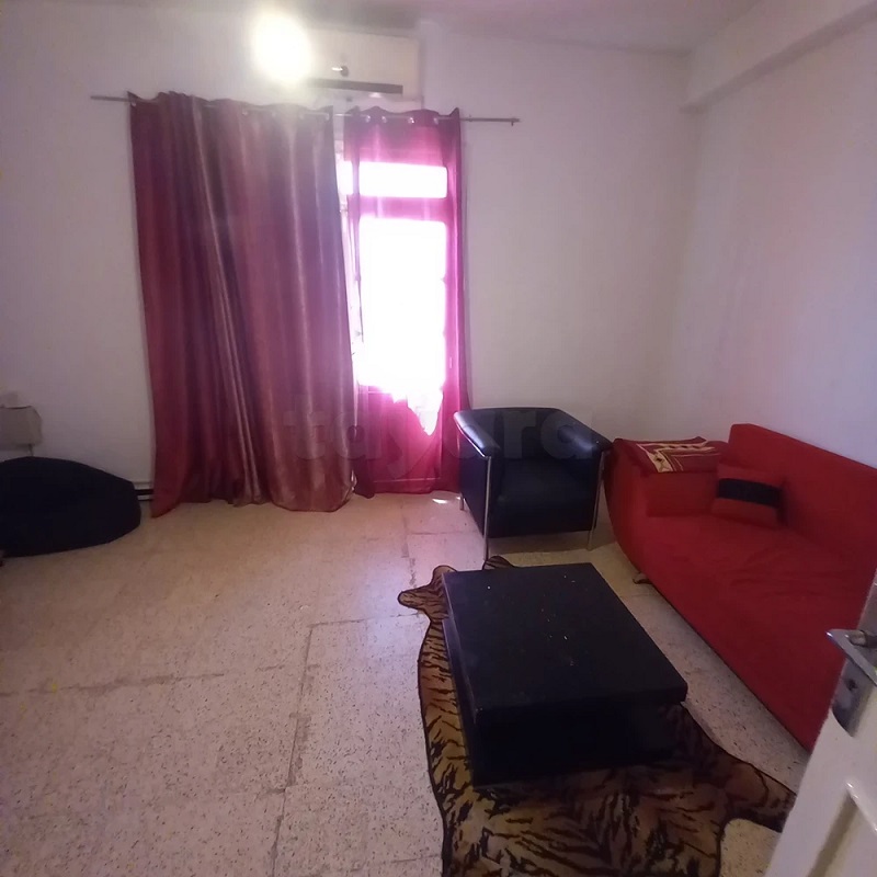 Ariana Ville El Menzah 5 Location Appart. 4 pices S plus 3 meubl a el manzah 5 wb4259