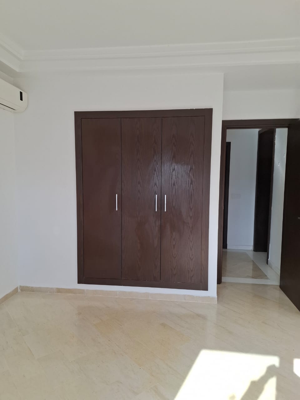 Ariana Ville Cite Ennasr 2 Location Appart. 3 pices S plus 2 hst a ennasr 2 wb1008