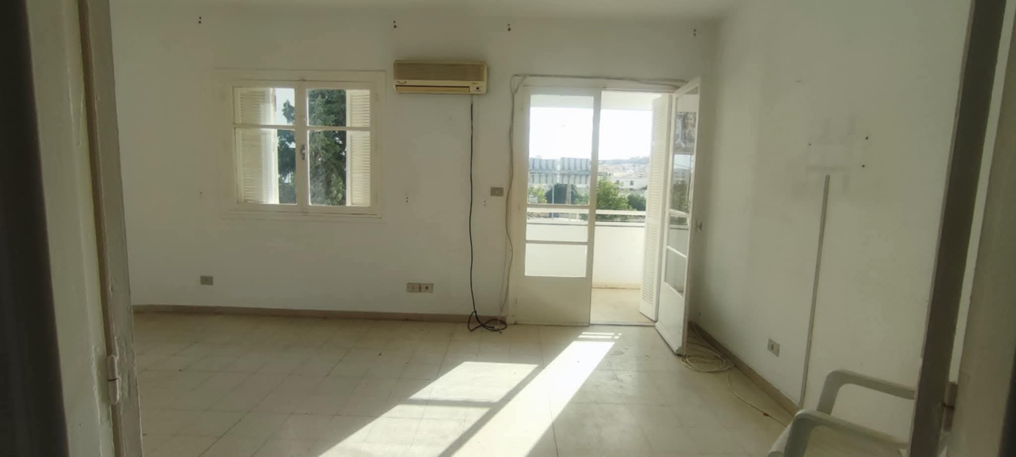 Ariana Ville El Menzah 7 Location Appart. 4 pices S plus 3 a el manzah 7 wb4076