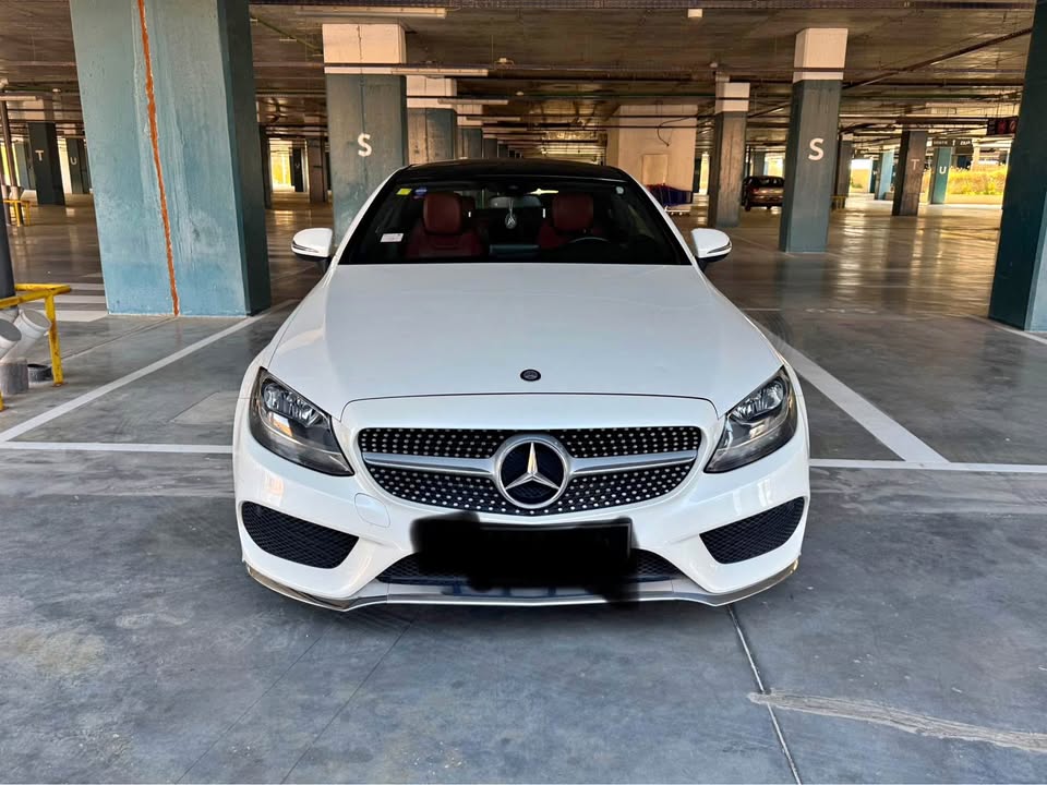 Ariana Ville Riadh Landlous Mercedes C.Coupe Mercedes classe c coup