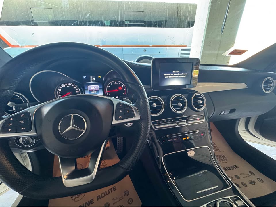 Ariana Ville Riadh Landlous Mercedes C.Coupe Mercedes classe c coup